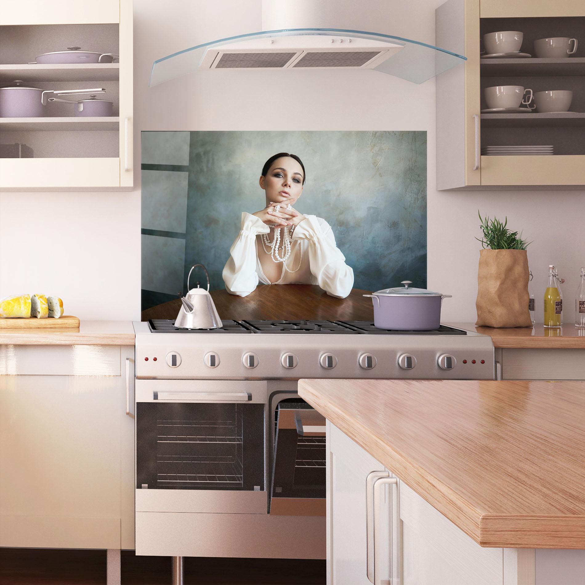 Panou Sticla Bucatarie Girl White Pearls mockup 1