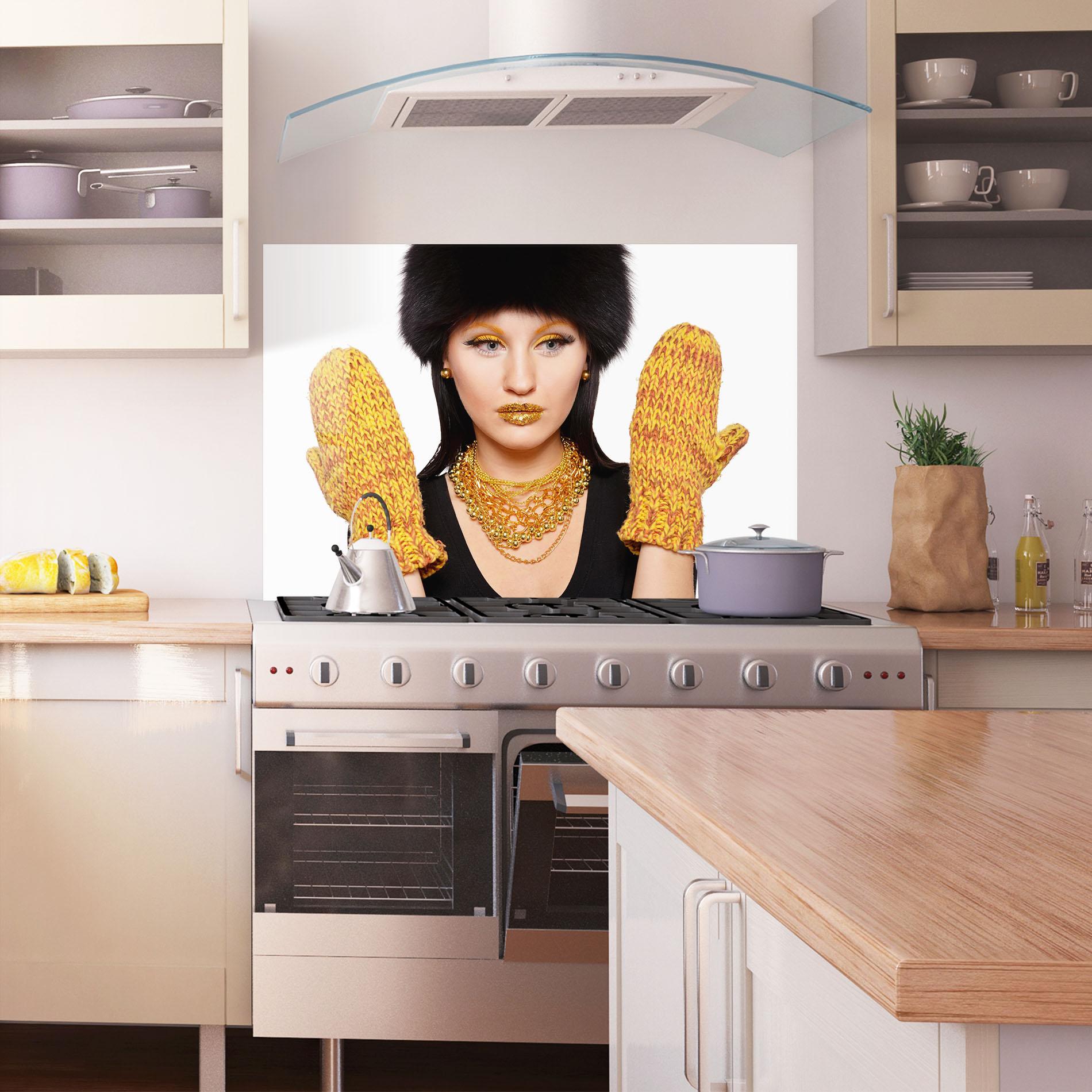 Panou Sticla Bucatarie Iteresting Gold Accessories mockup 1