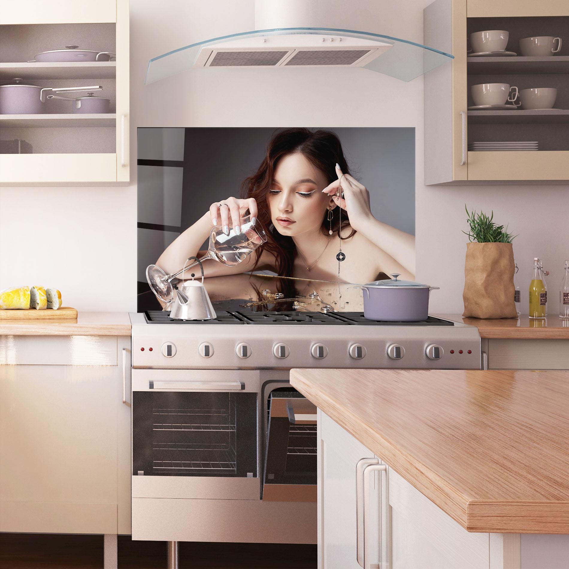 Panou Sticla Bucatarie Wet Rings mockup 1