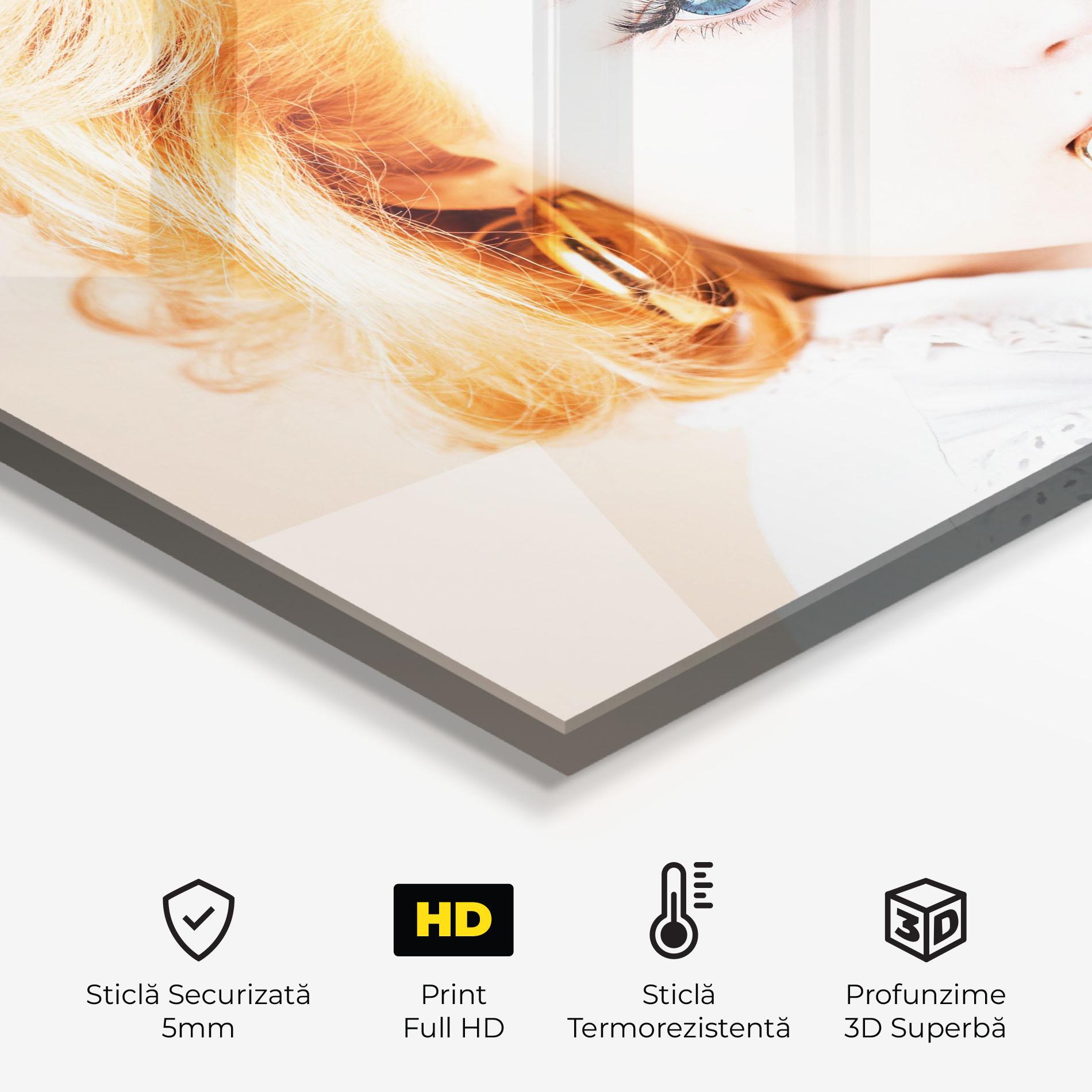 Panou Sticla Bucatarie Lips Gold Chain mockup 2