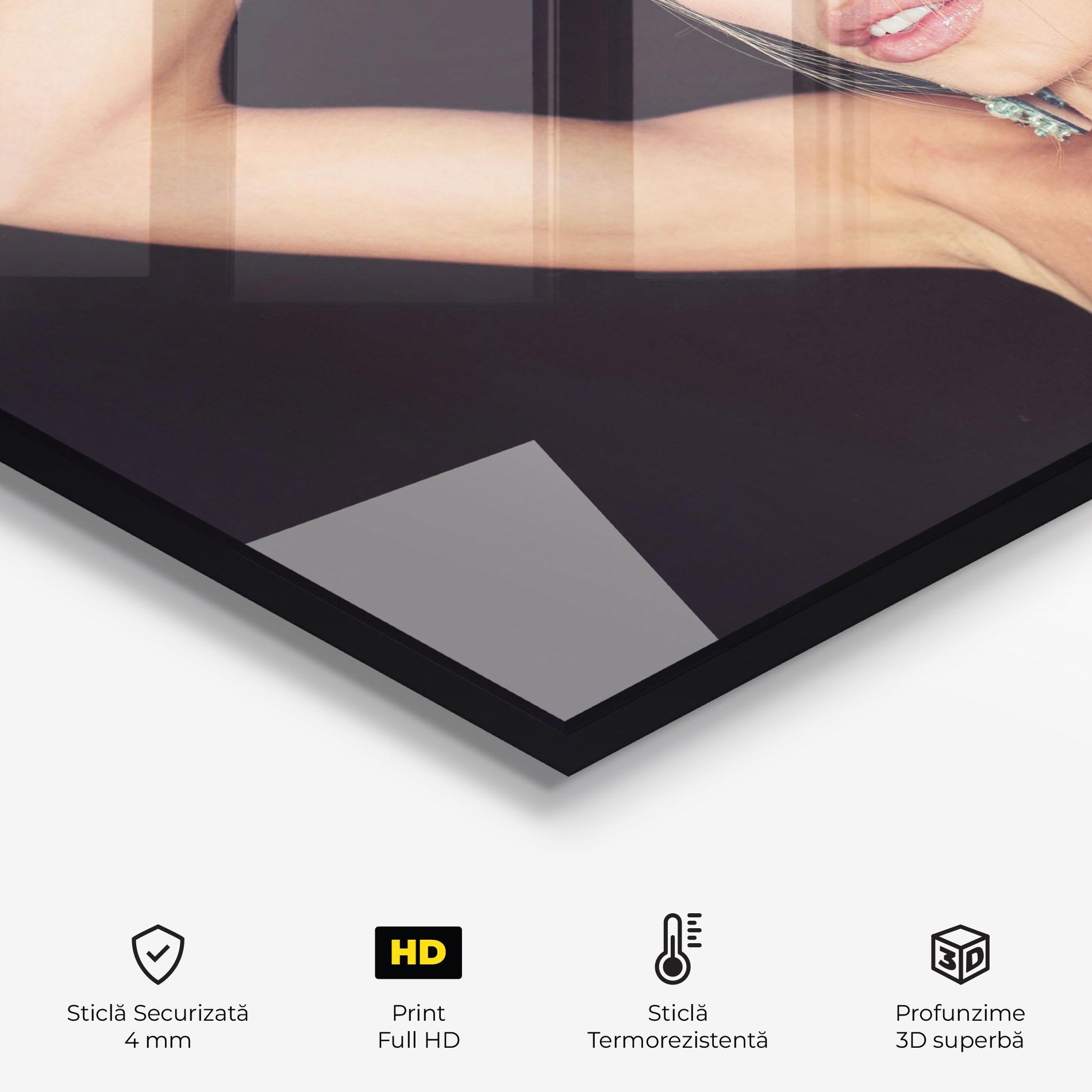 Panou Sticla Bucatarie Flower Earrings mockup 2