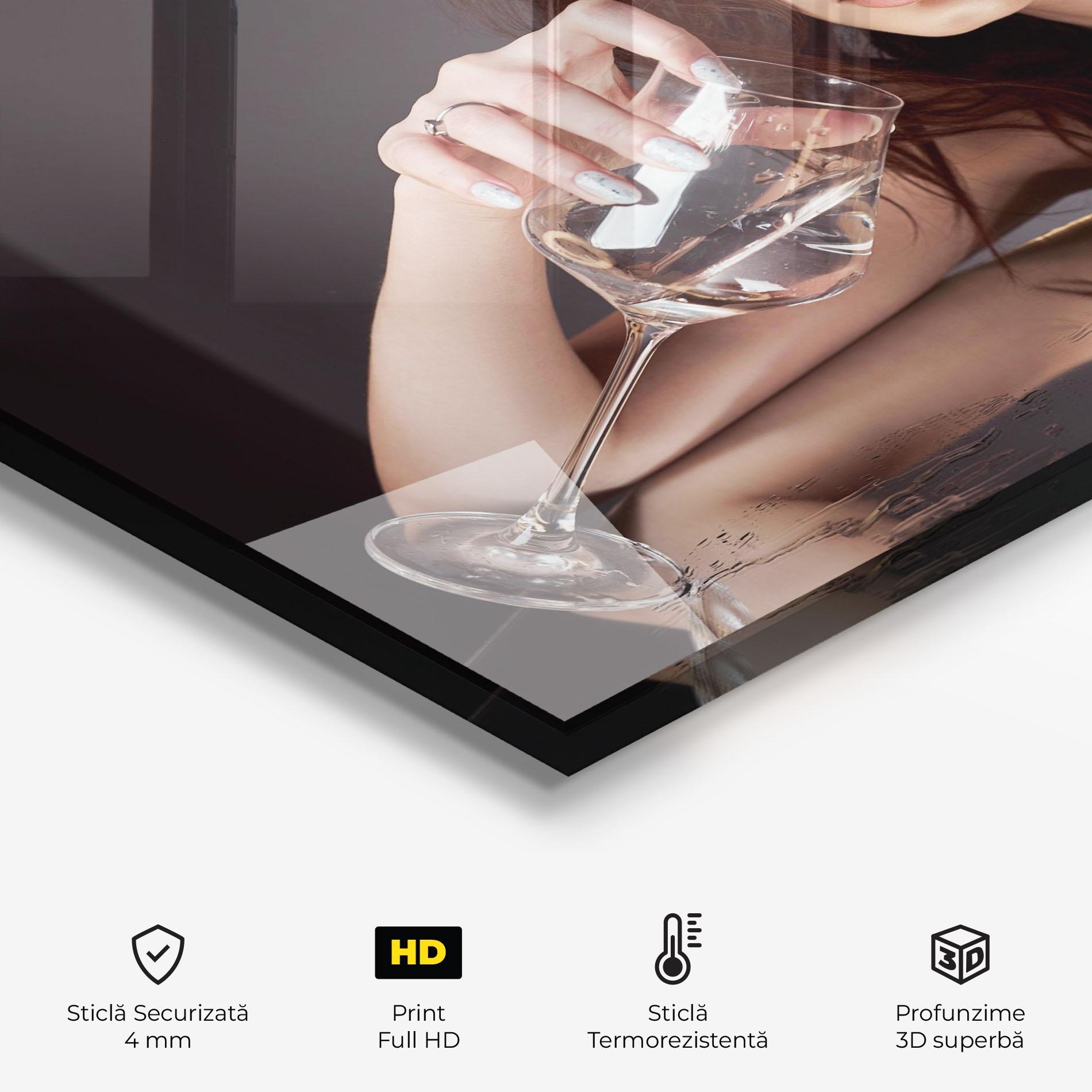 Panou Sticla Bucatarie Wet Rings mockup 2