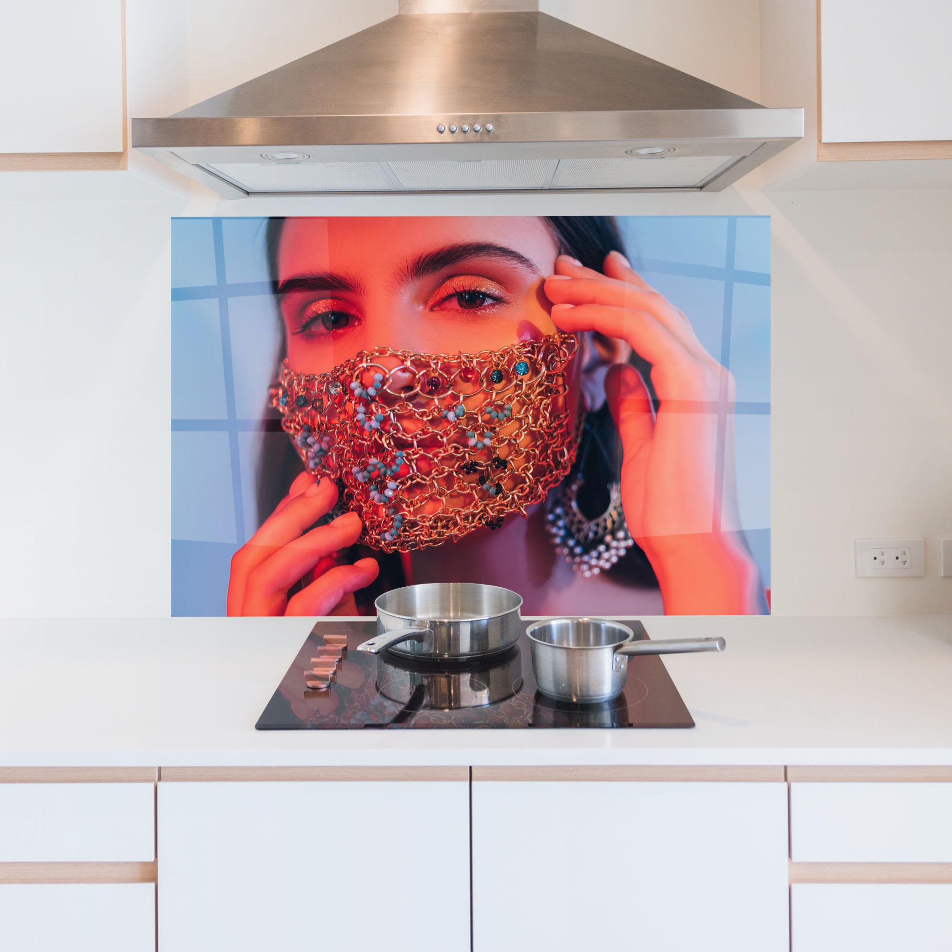 Panou Sticla Bucatarie Gold Chain Face Mask mockup 5