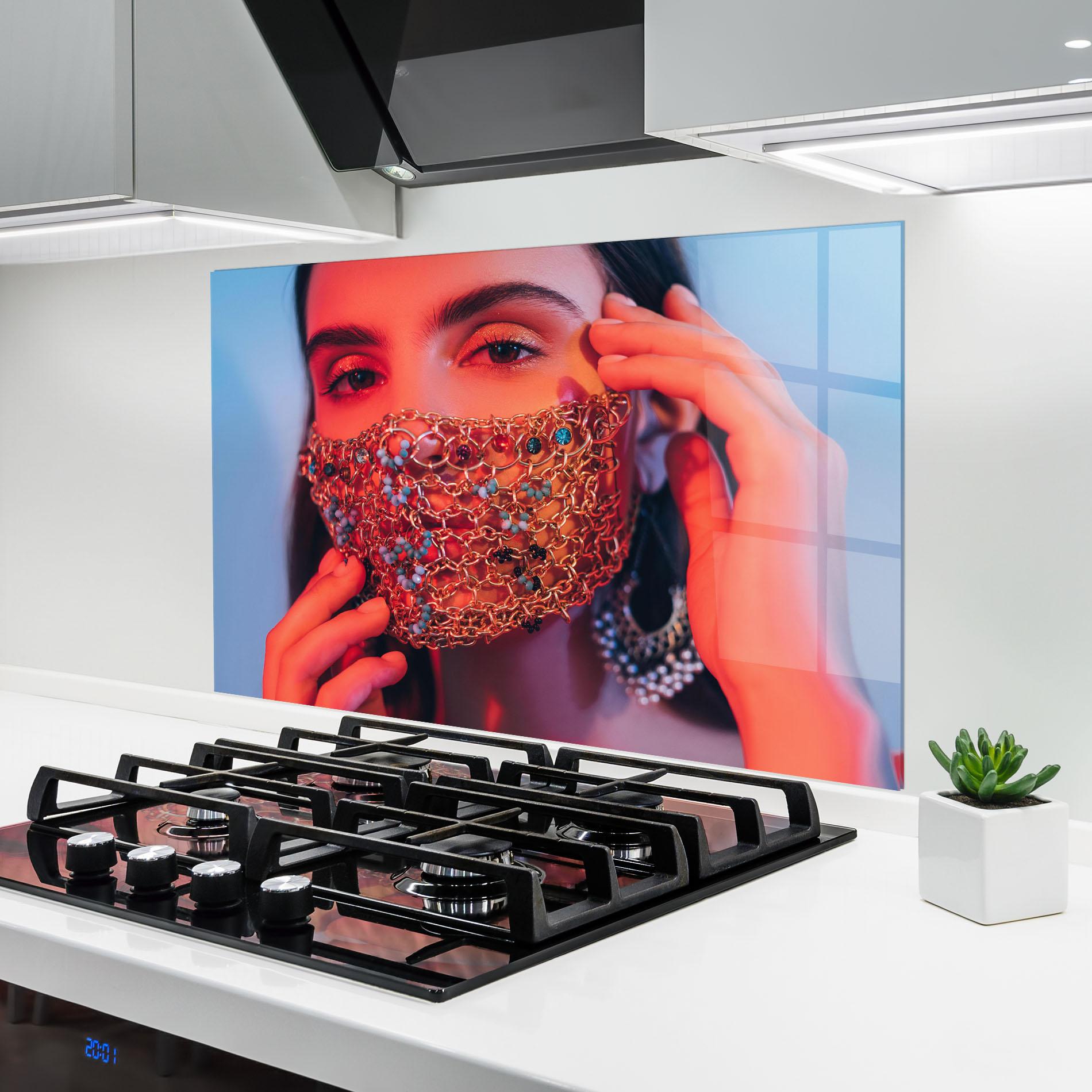Panou Sticla Bucatarie Gold Chain Face Mask mockup 6