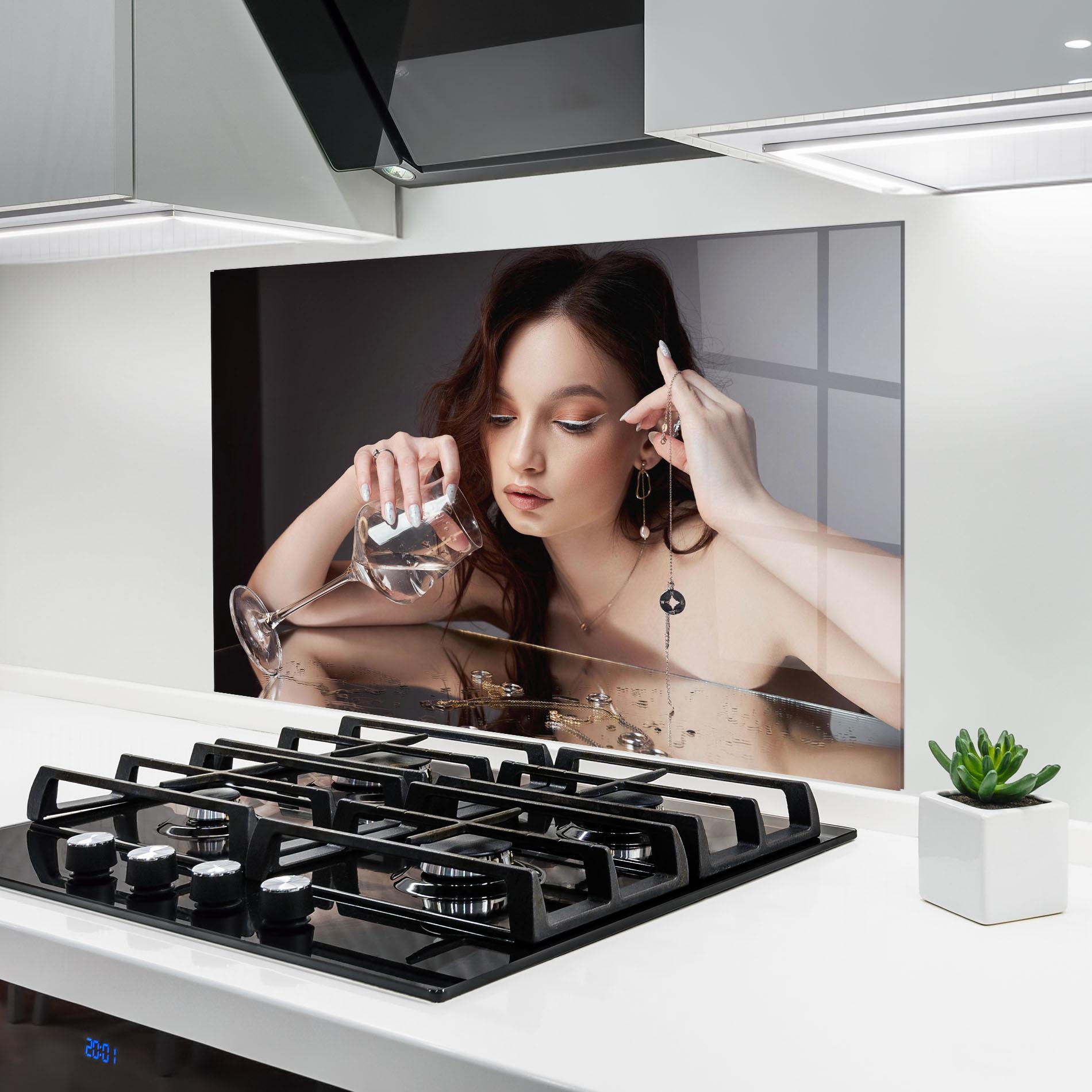 Panou Sticla Bucatarie Wet Rings mockup 6