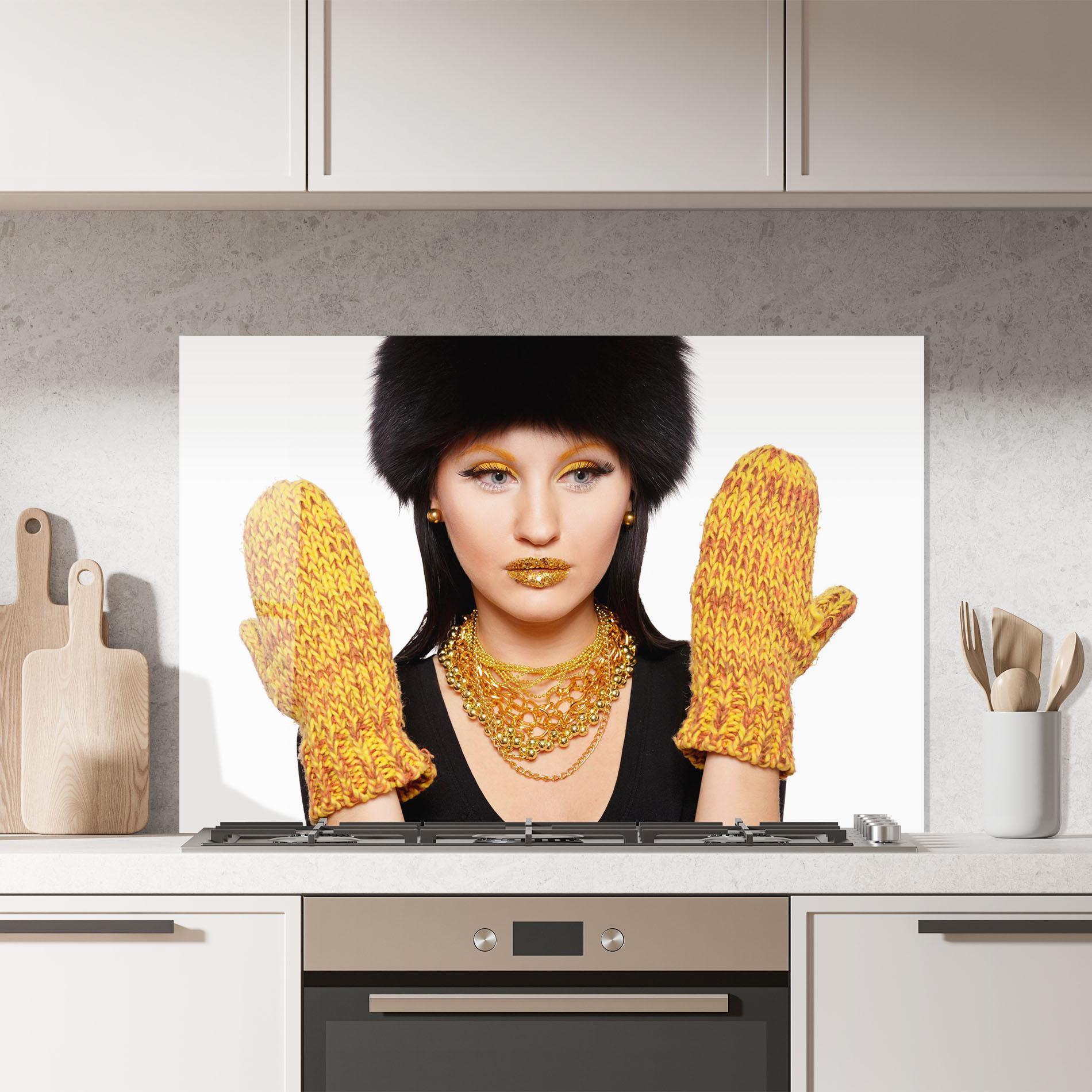 Panou Sticla Bucatarie Iteresting Gold Accessories mockup 7