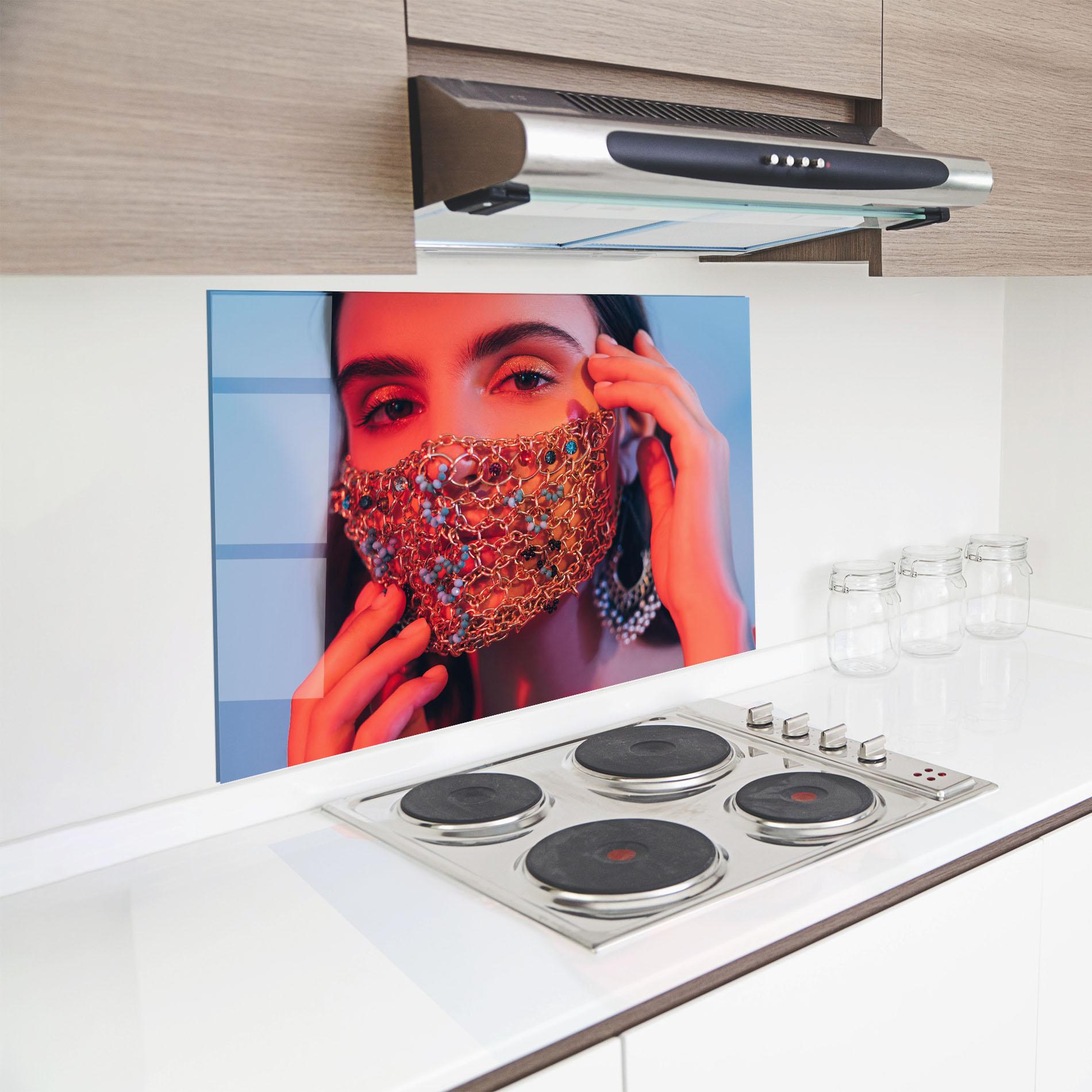 Panou Sticla Bucatarie Gold Chain Face Mask mockup 8