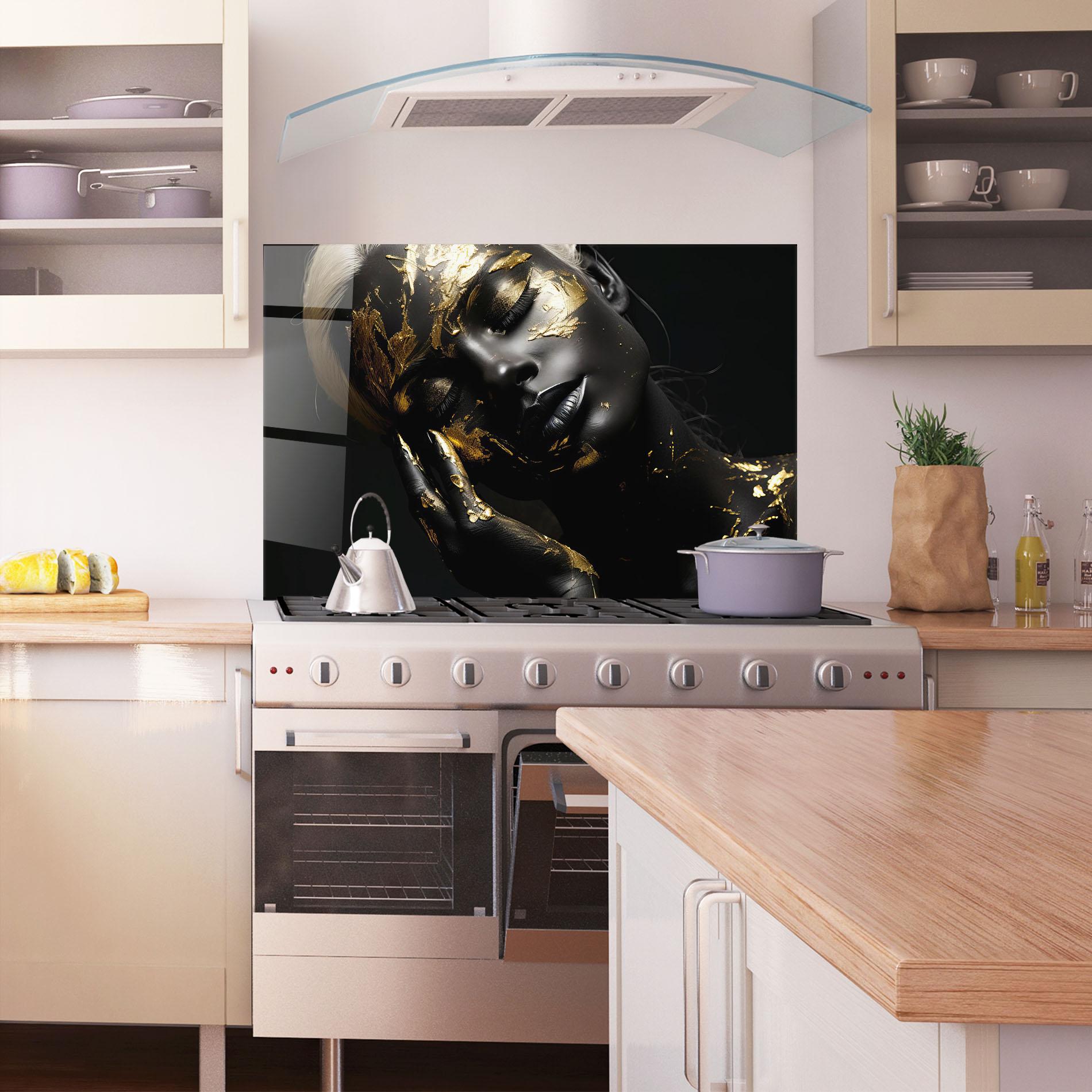 Panou Sticla Bucatarie Gold Makeup On Black mockup 1