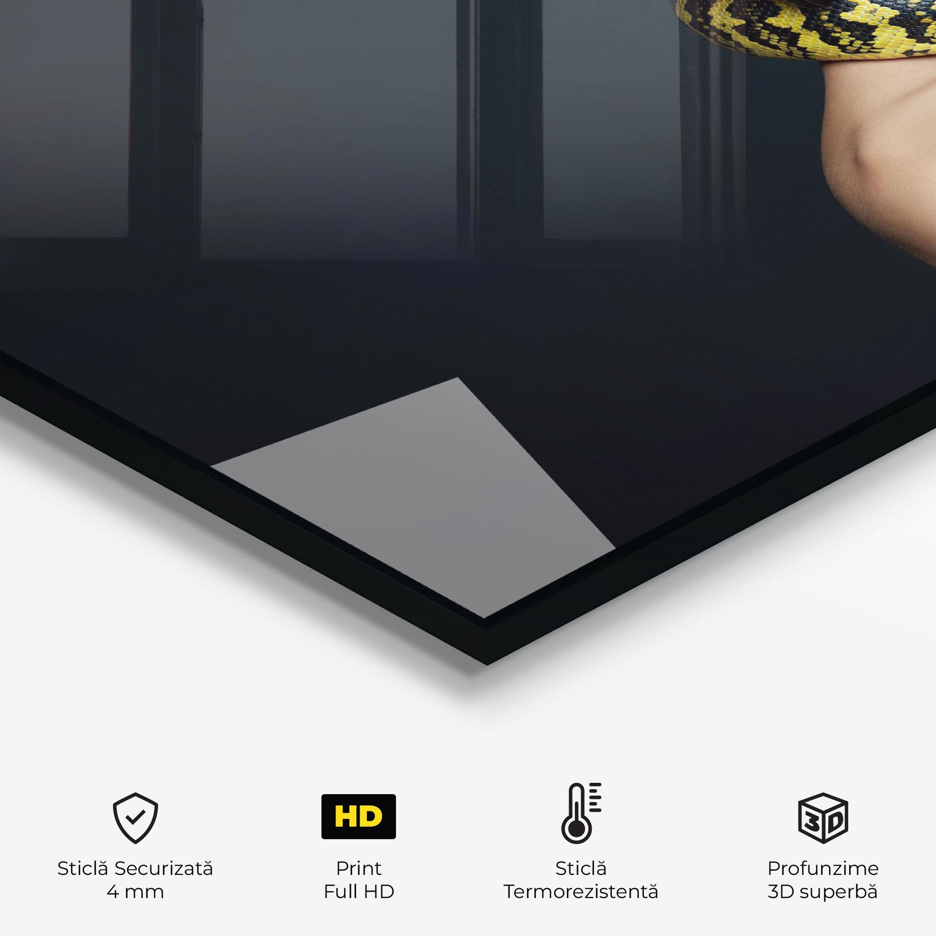Panou Sticla Bucatarie Yellow Snake Makeup mockup 2