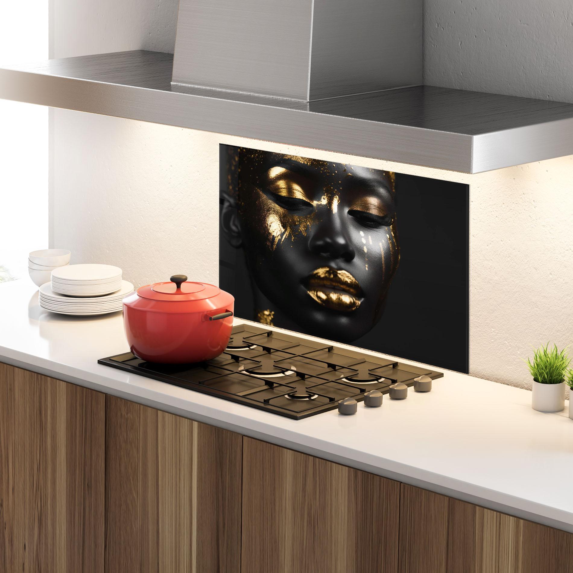 Panou Sticla Bucatarie Gold Eyes Makeup mockup 4