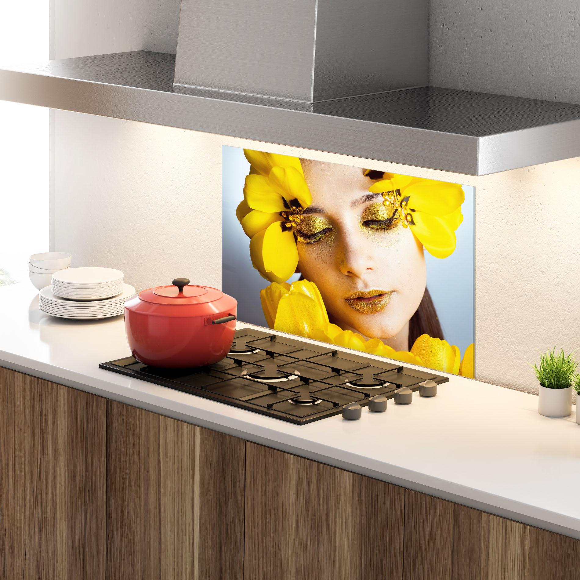 Panou Sticla Bucatarie Yellow Flowers Makeup mockup 4