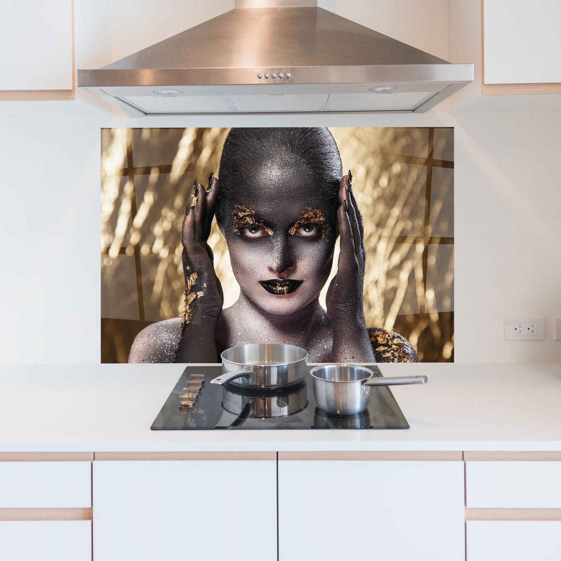 Panou Sticla Bucatarie Glitter Artistic Makeup mockup 5