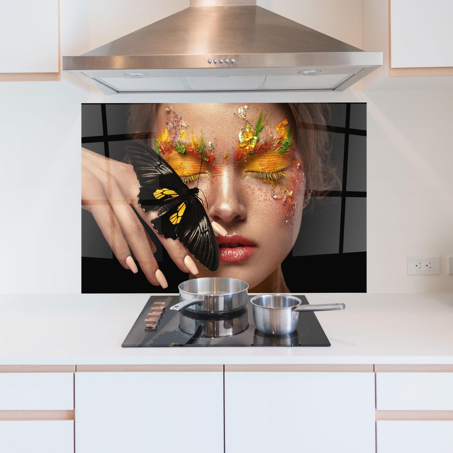 Panou Sticla Bucatarie Pretty Butterflu Makeup mockup 5