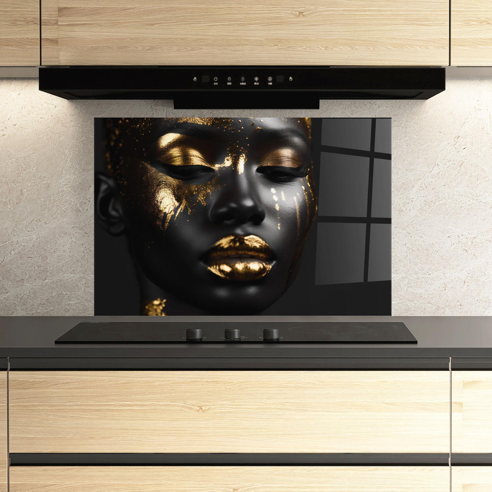 Panou Sticla Bucatarie Gold Eyes Makeup mockup 3