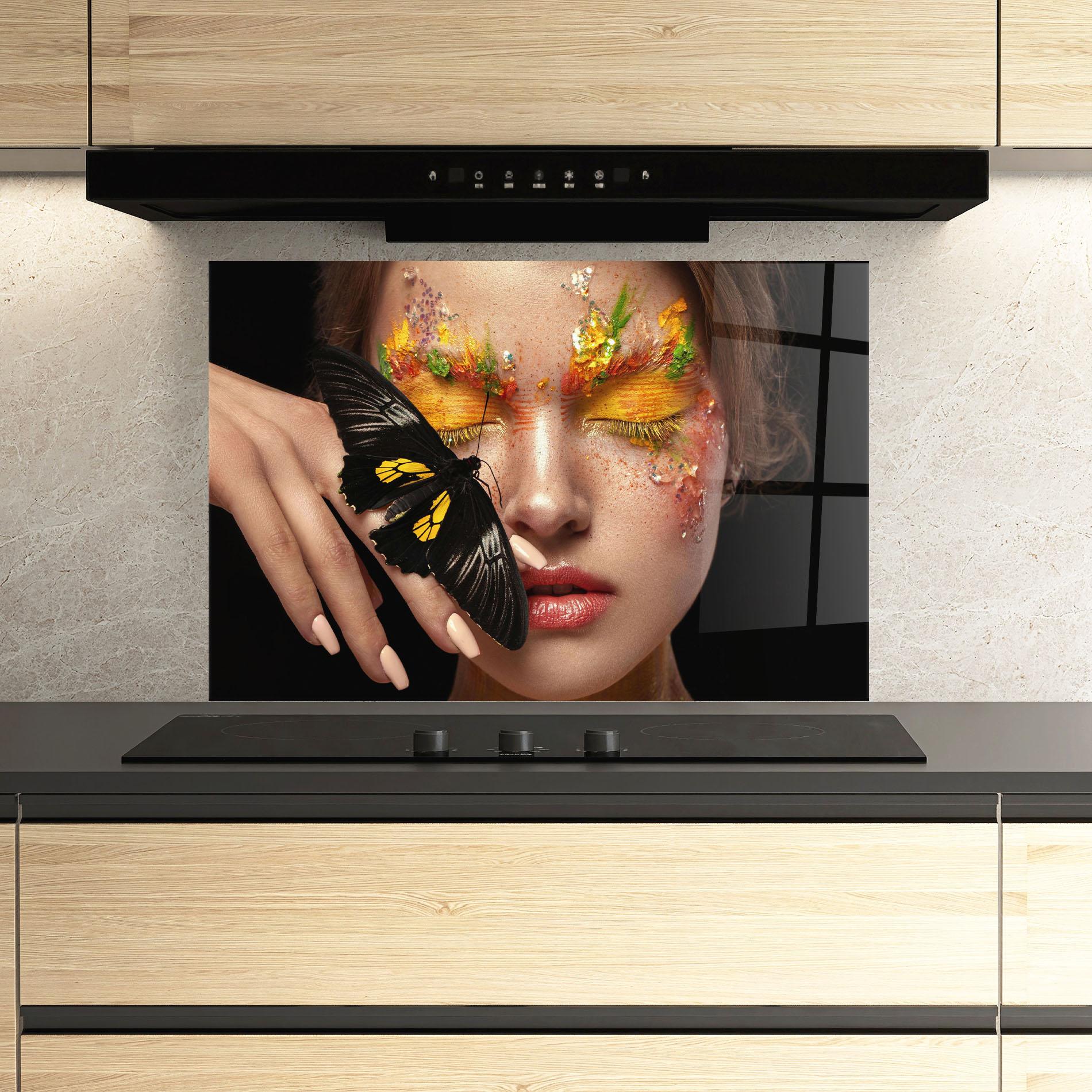 Panou Sticla Bucatarie Pretty Butterflu Makeup mockup 3
