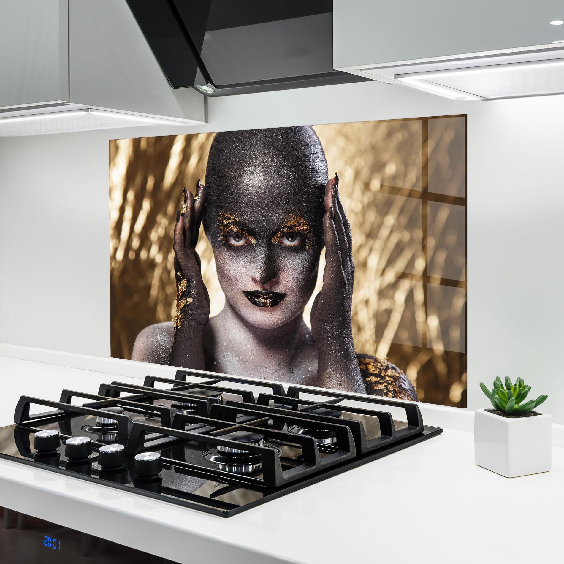 Panou Sticla Bucatarie Glitter Artistic Makeup mockup 6