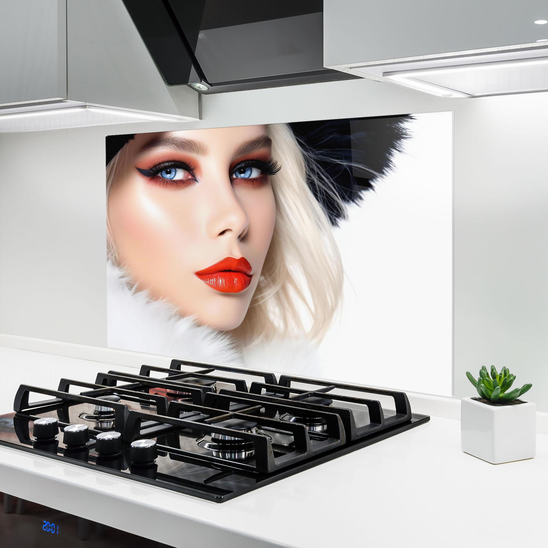 Panou Sticla Bucatarie White Hair Makeup mockup 6