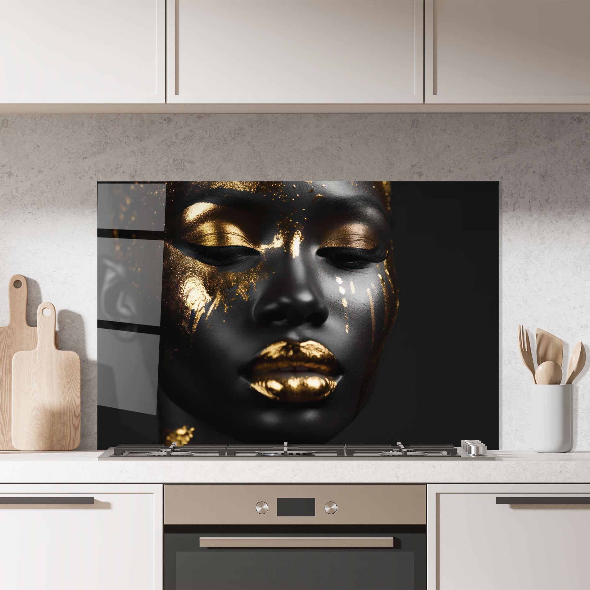 Panou Sticla Bucatarie Gold Eyes Makeup mockup 7