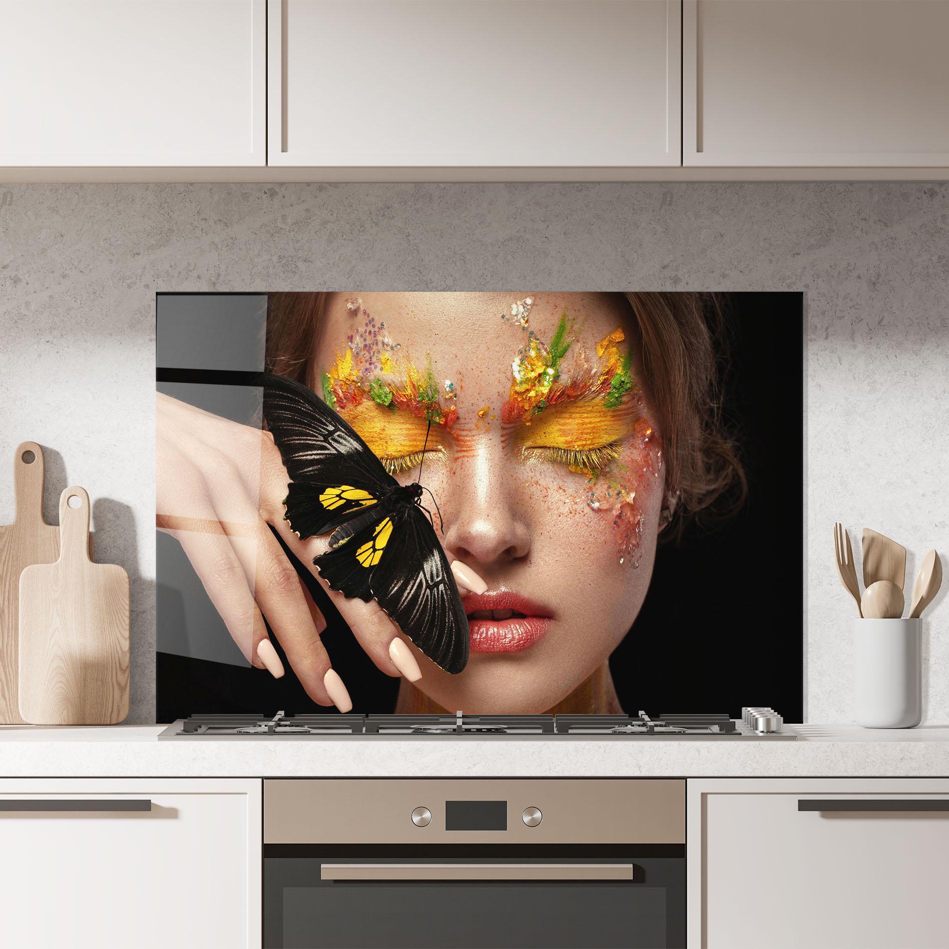 Panou Sticla Bucatarie Pretty Butterflu Makeup mockup 7
