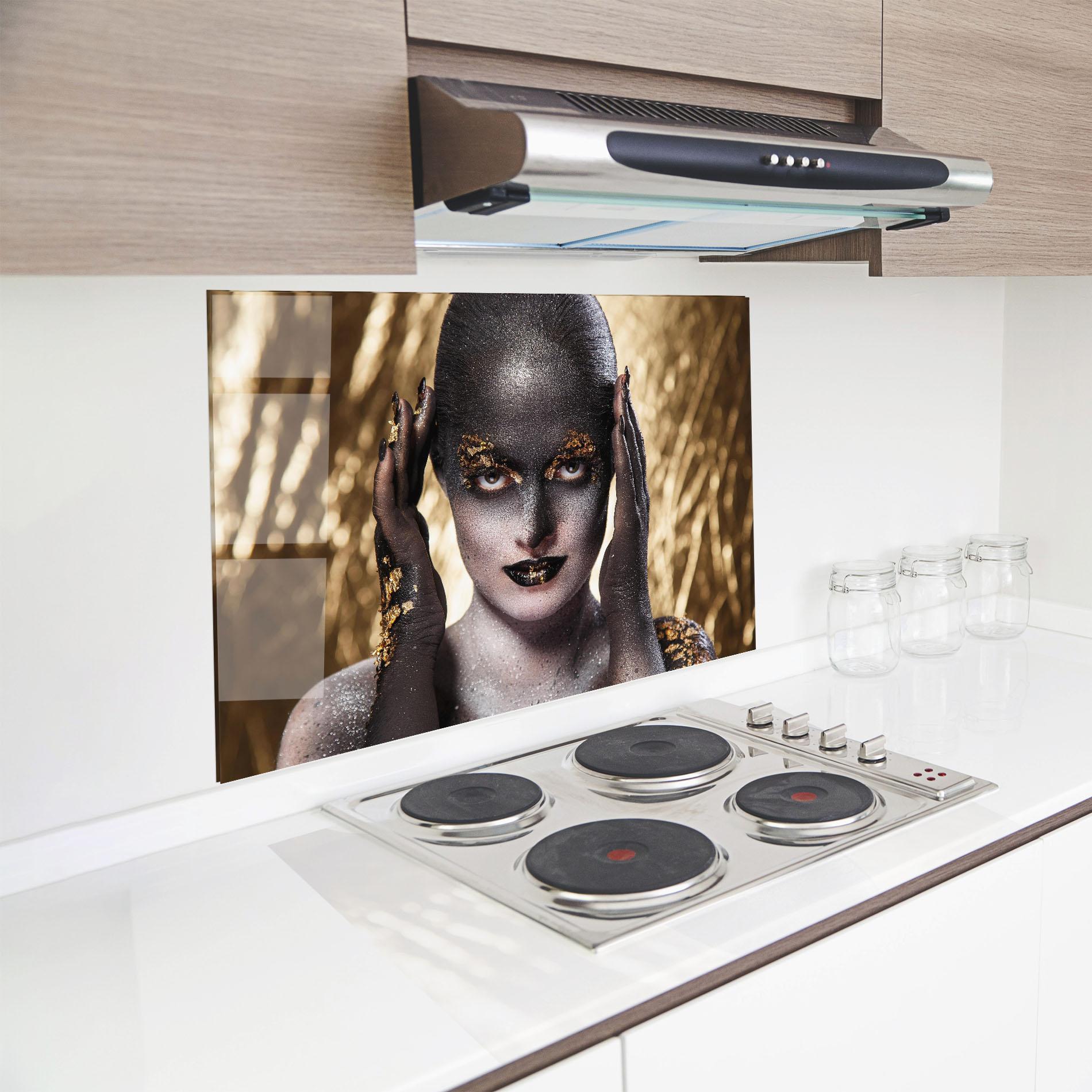 Panou Sticla Bucatarie Glitter Artistic Makeup mockup 8