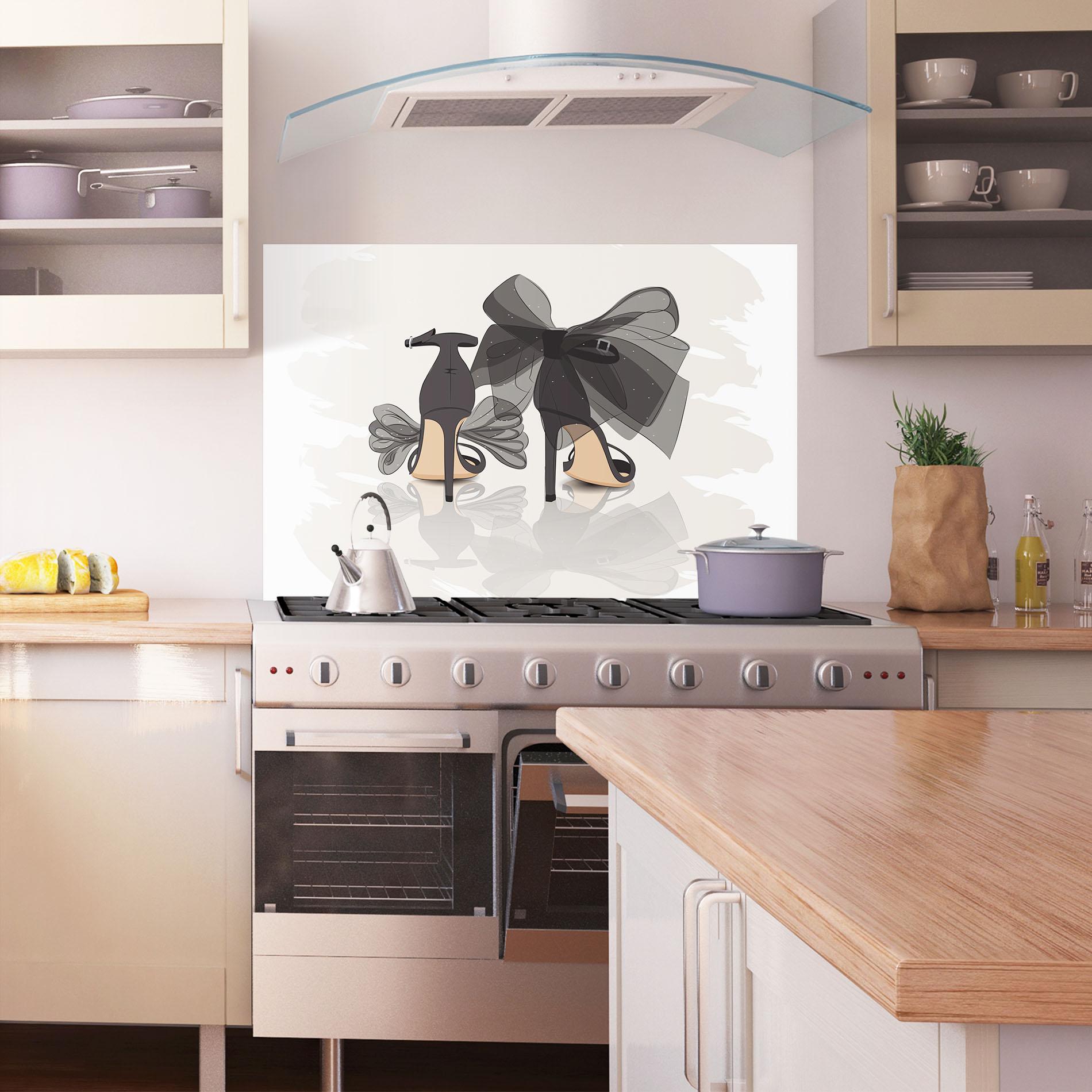 Panou Sticla Bucatarie Black Bow Heels mockup 1