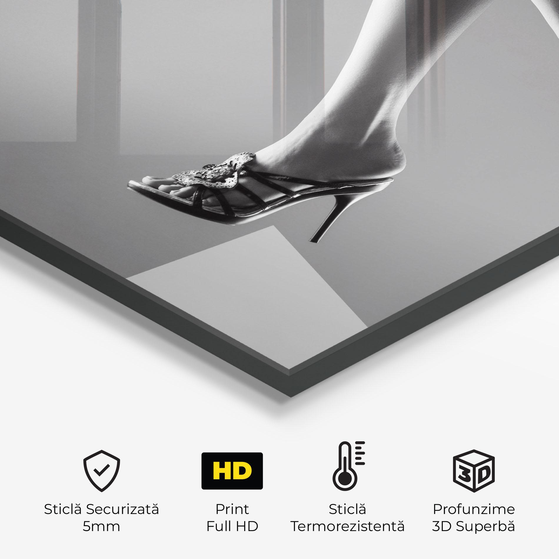 Panou Sticla Bucatarie Black Shoes On Grey mockup 2