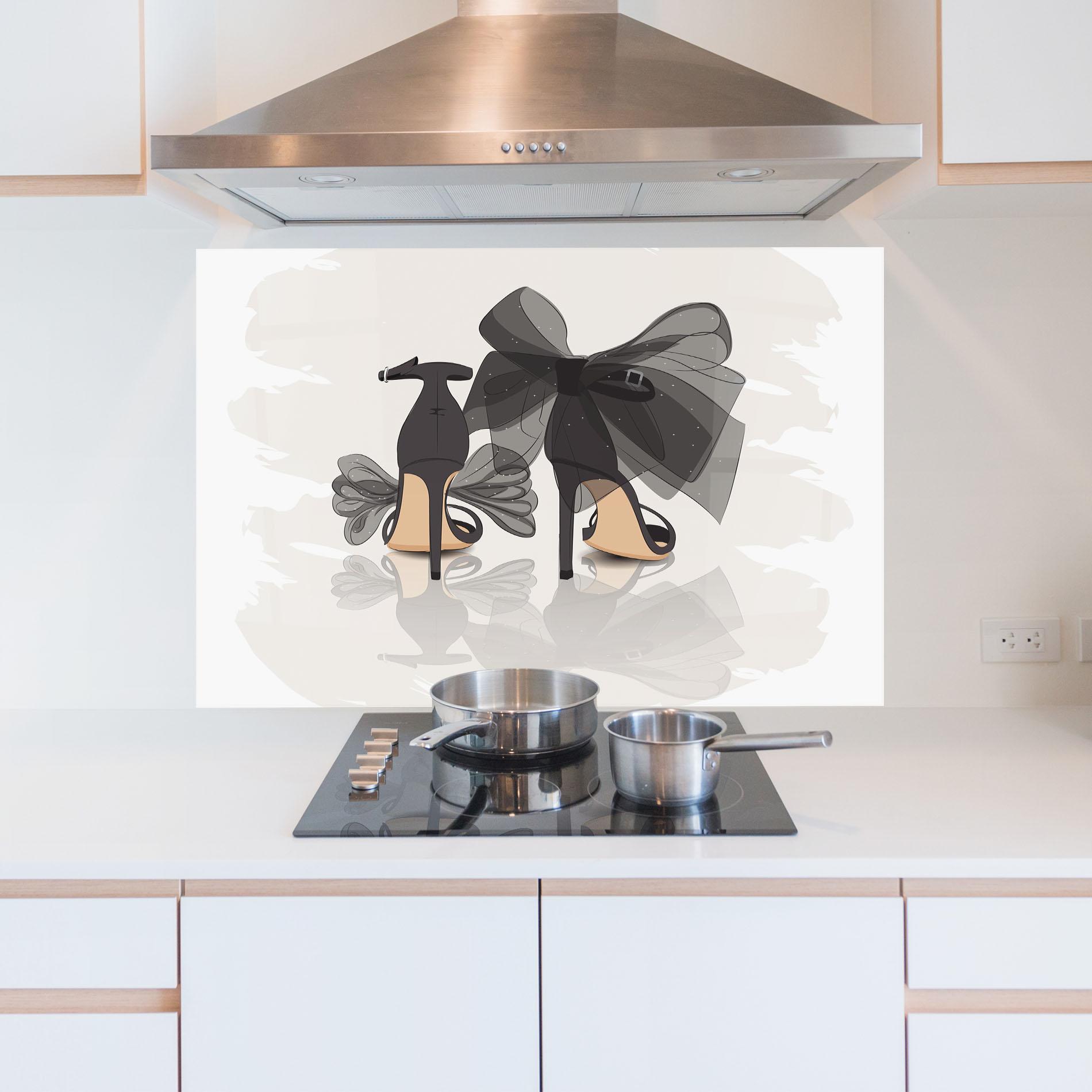 Panou Sticla Bucatarie Black Bow Heels mockup 5