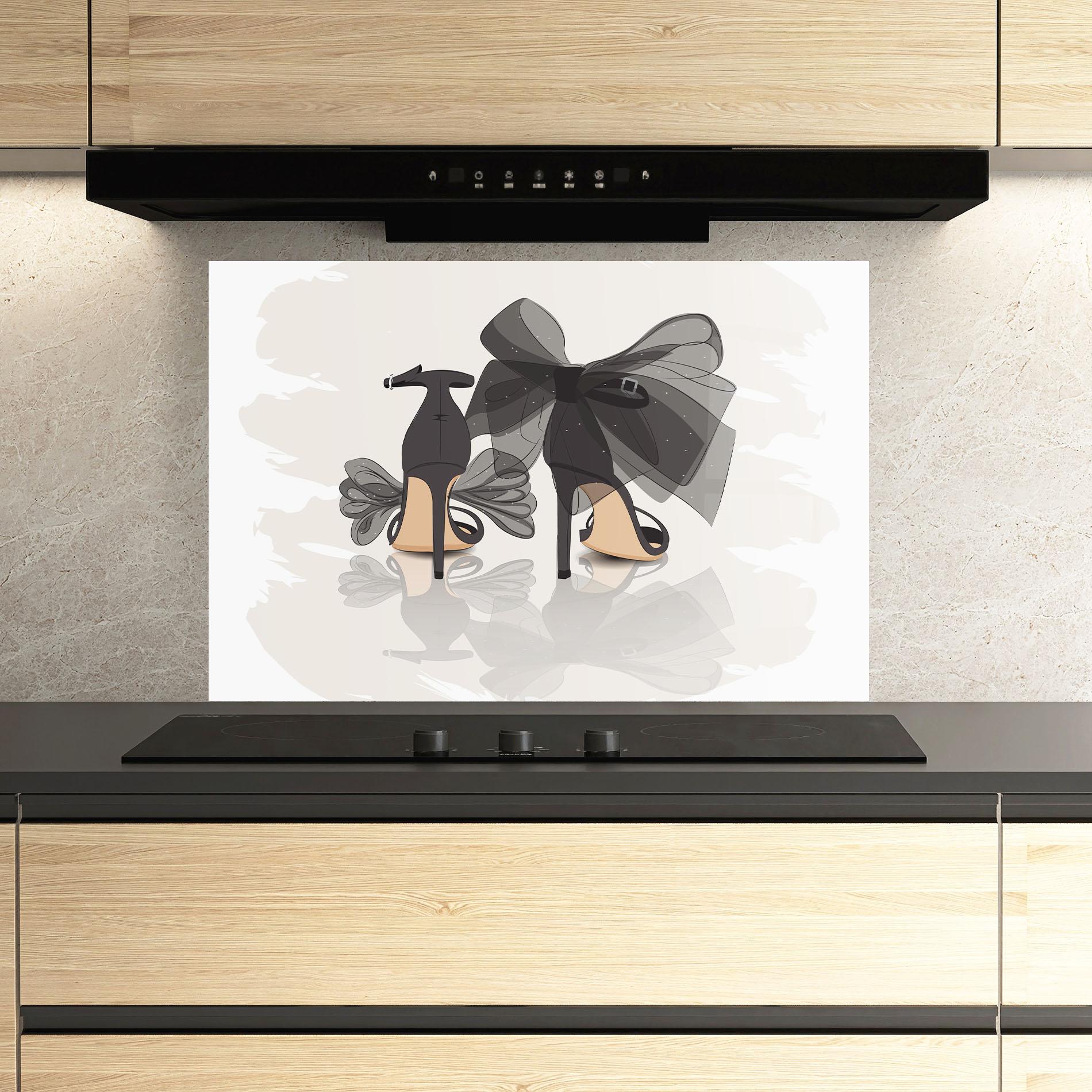 Panou Sticla Bucatarie Black Bow Heels mockup 3