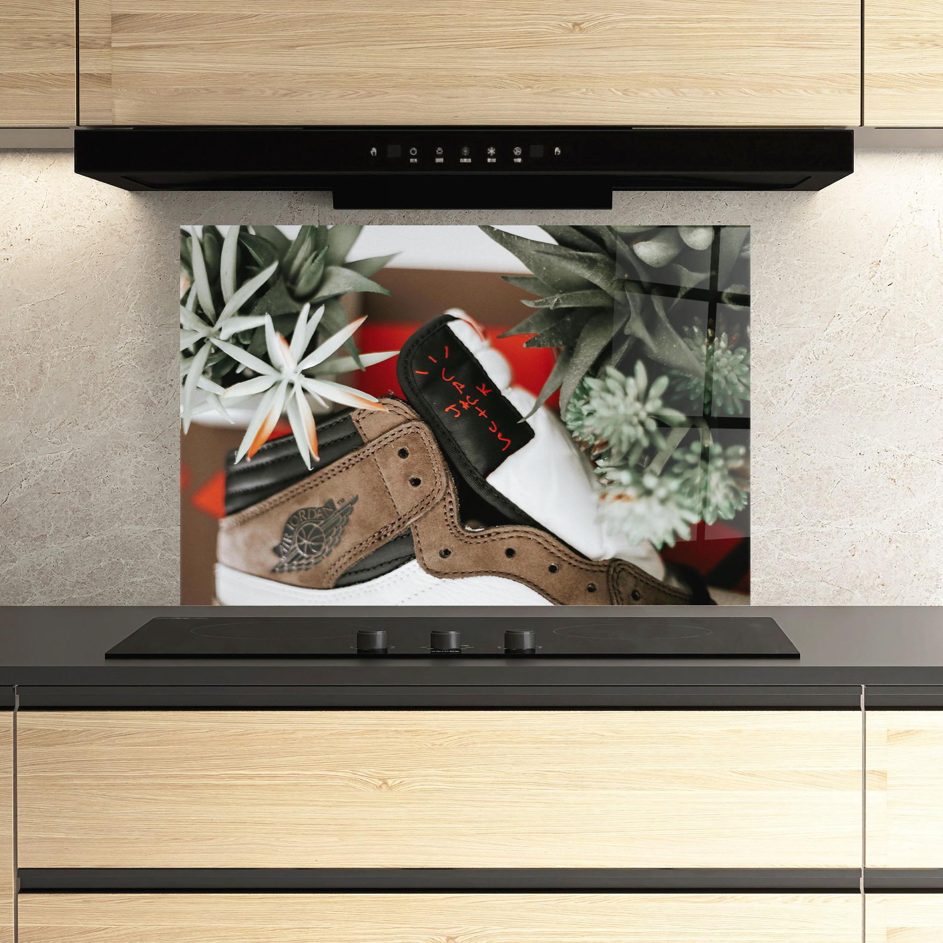 Panou Sticla Bucatarie Brown Air Jordan mockup 3