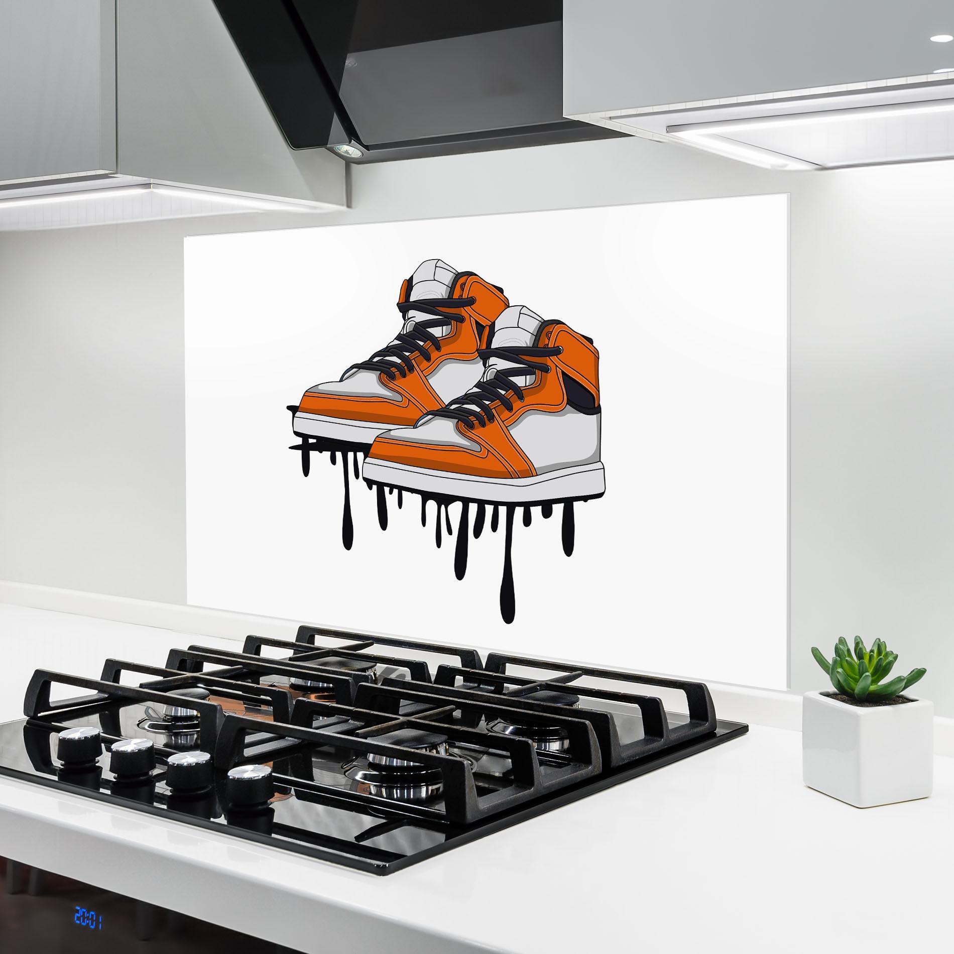 Panou Sticla Bucatarie Black Liquid Shoe mockup 6