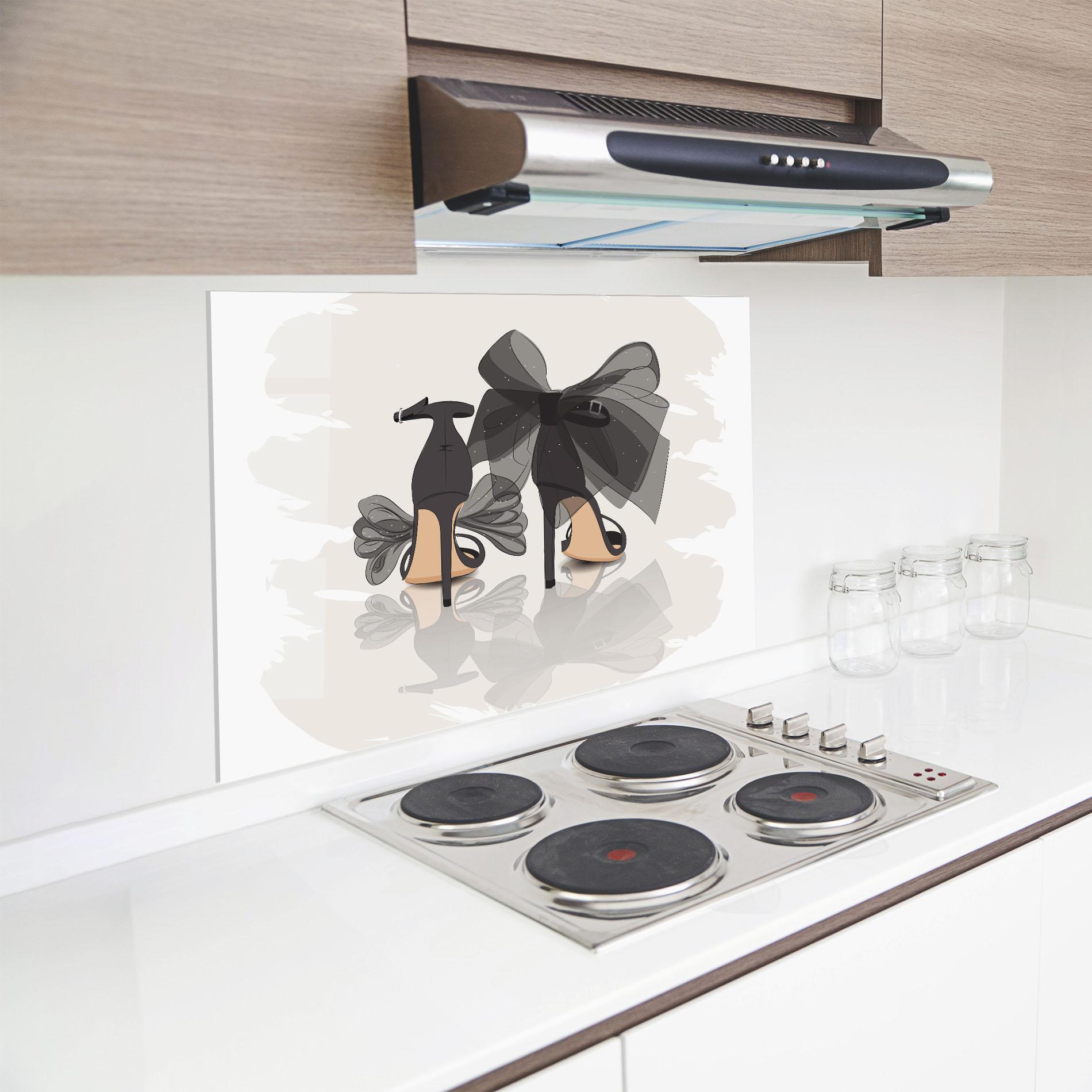 Panou Sticla Bucatarie Black Bow Heels mockup 8