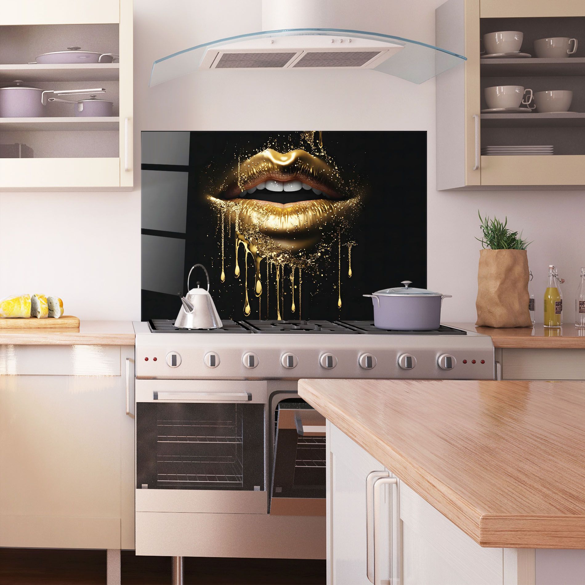 Golden Luxury Lips mockup 1