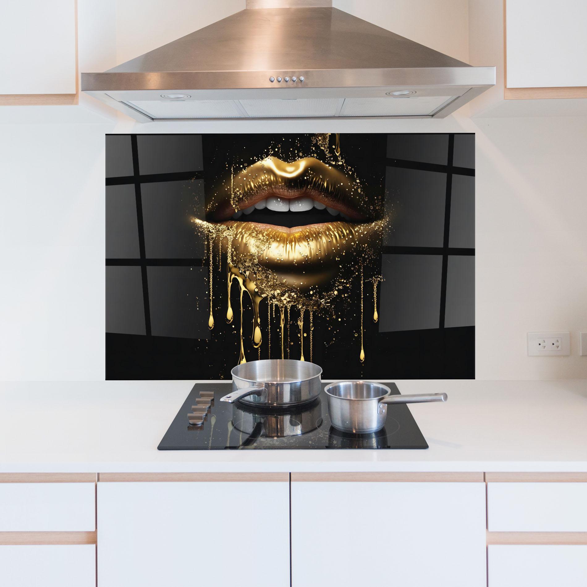 Panou Sticla Bucatarie Golden Luxury Lips mockup 5