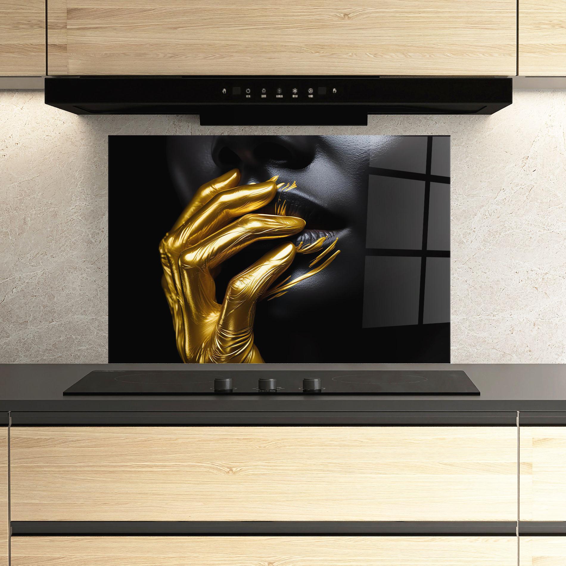 Panou Sticla Bucatarie Gold Small Hand mockup 3