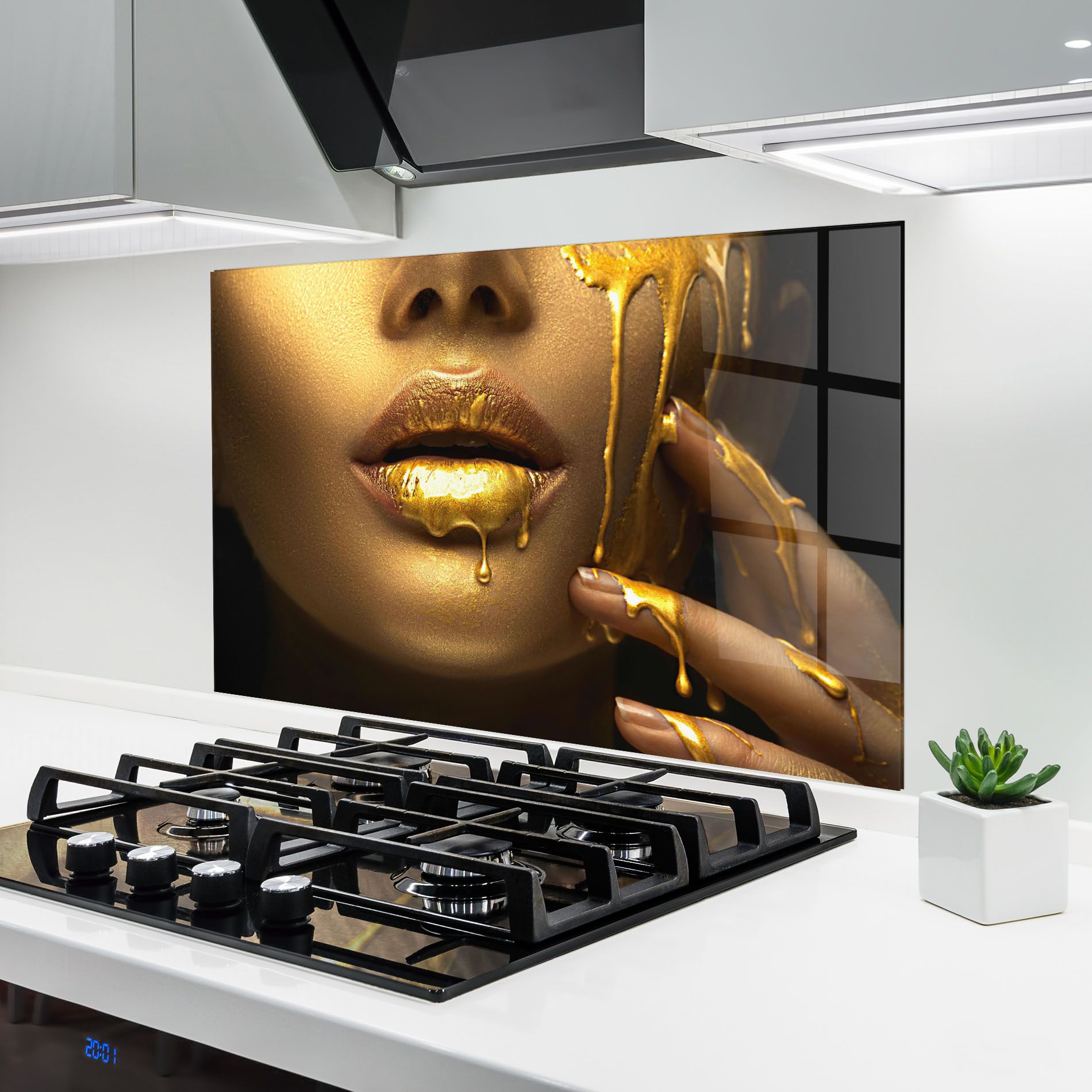 Golden Lips mockup 6