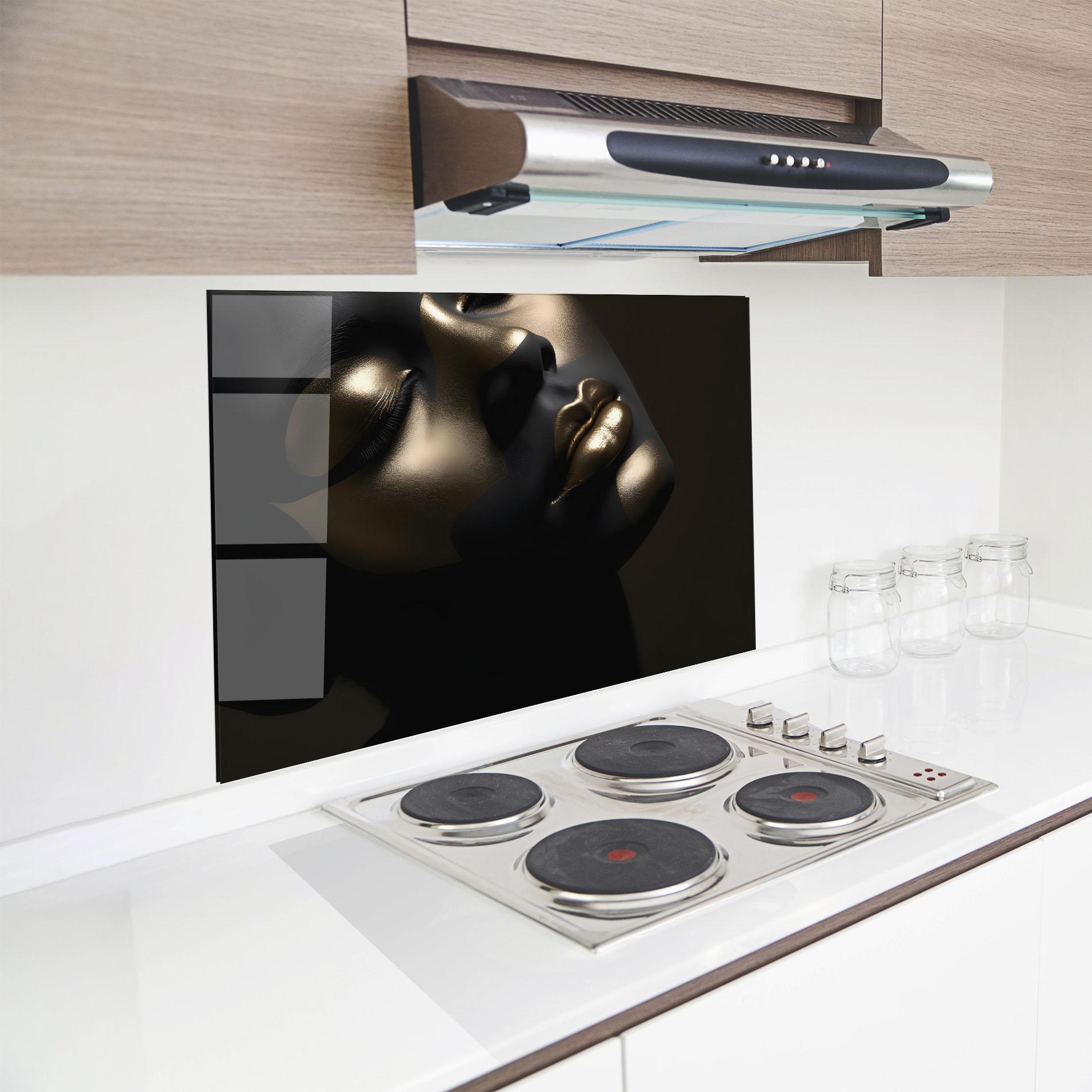 Panou Sticla Bucatarie Dark Gold Face mockup 8
