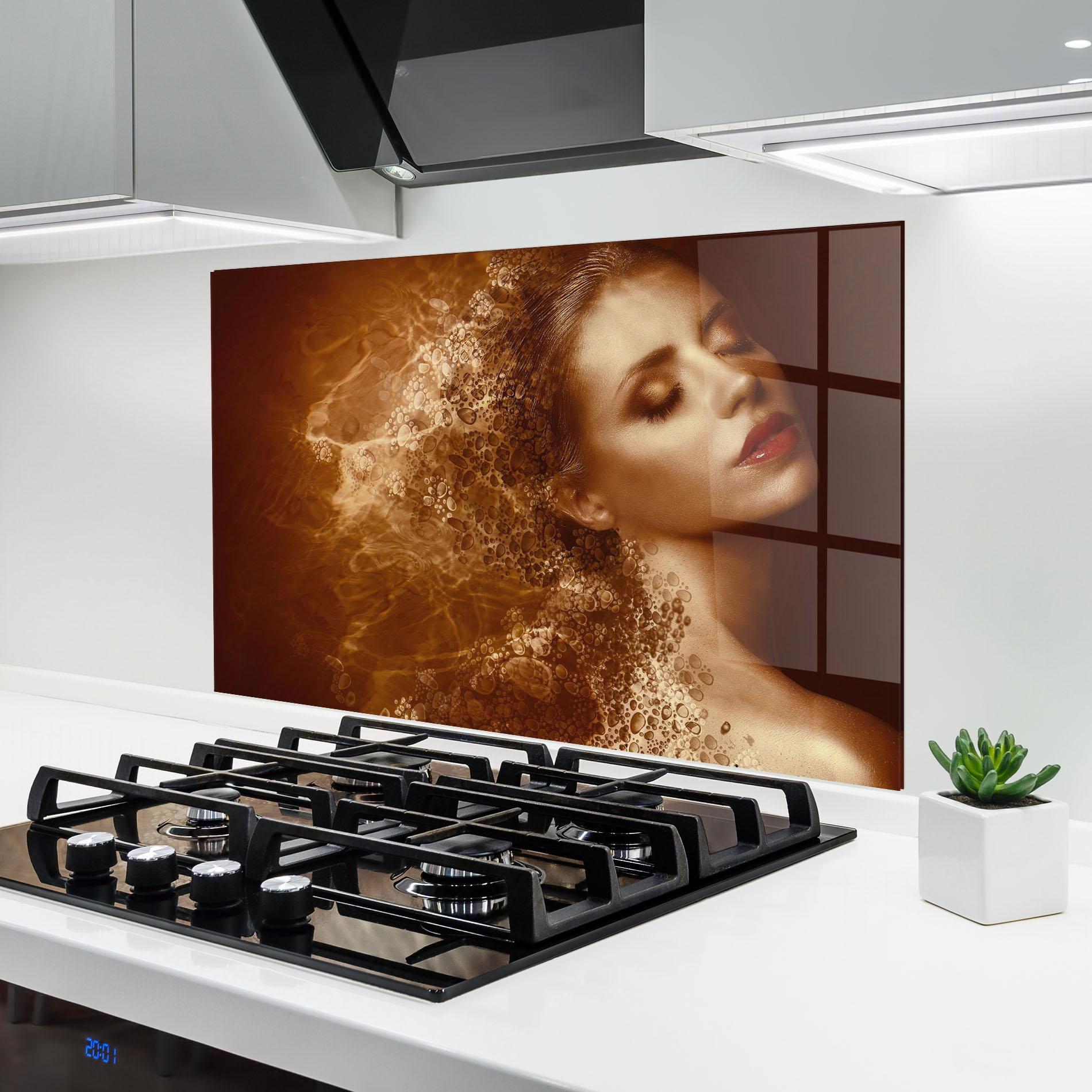 Panou Sticla Bucatarie Golden Beauty mockup 6