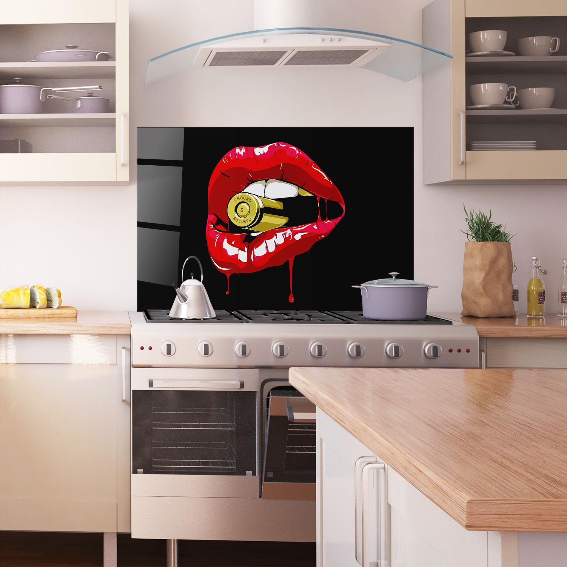 Panou Sticla Bucatarie Bullet Lips mockup 1