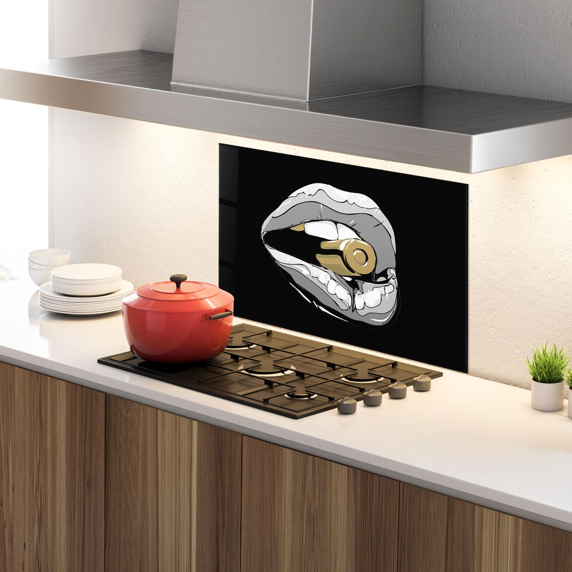 Panou Sticla Bucatarie Grey Bullet Lips mockup 4