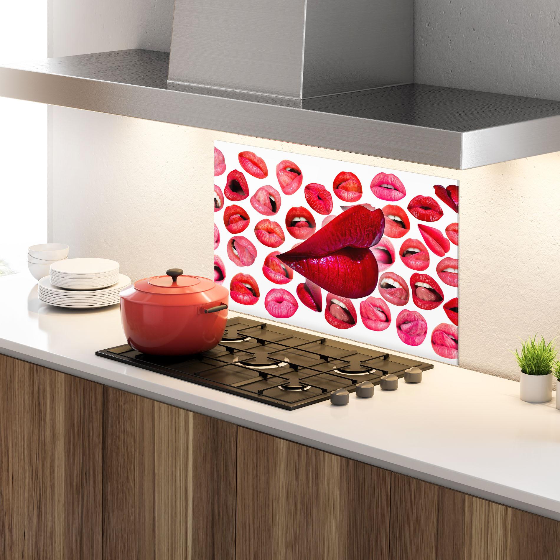 Panou Sticla Bucatarie Red Lip Female mockup 4
