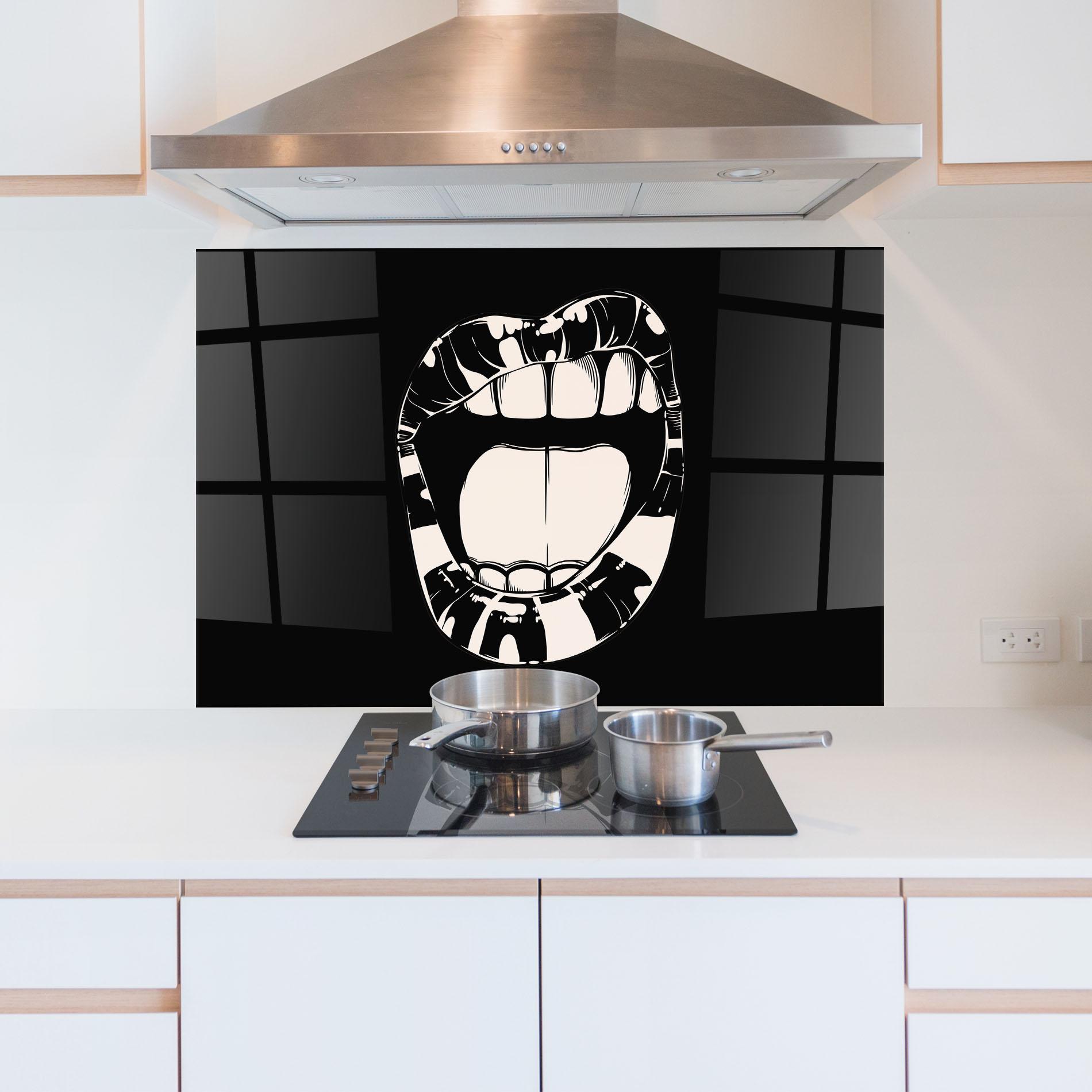 Panou Sticla Bucatarie Big Lips On Black mockup 5