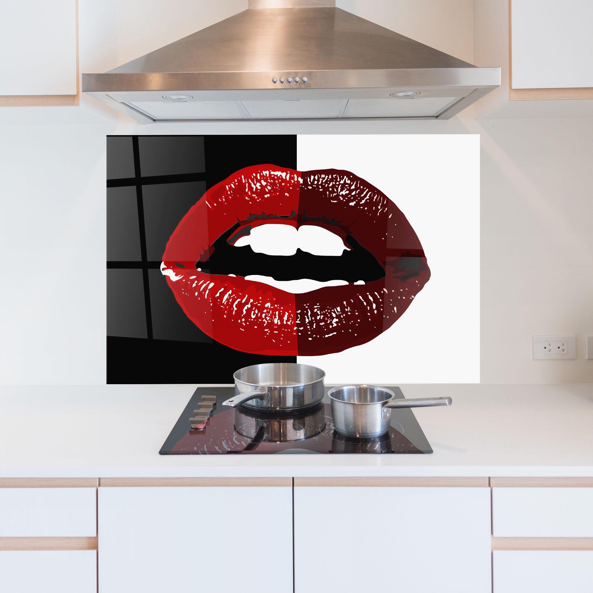 Panou Sticla Bucatarie Red Shade Lips mockup 5