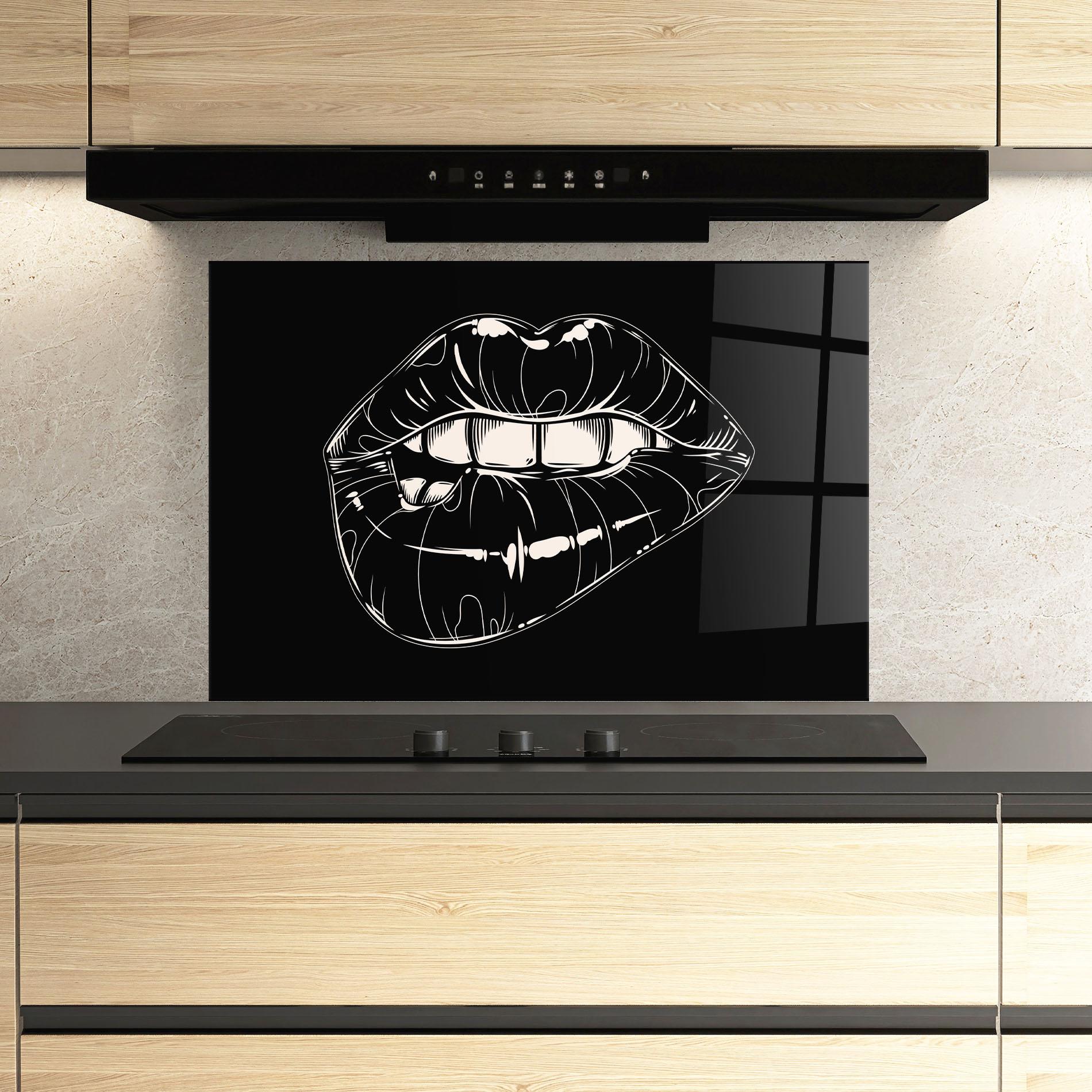 Panou Sticla Bucatarie Lips On Black Art mockup 3