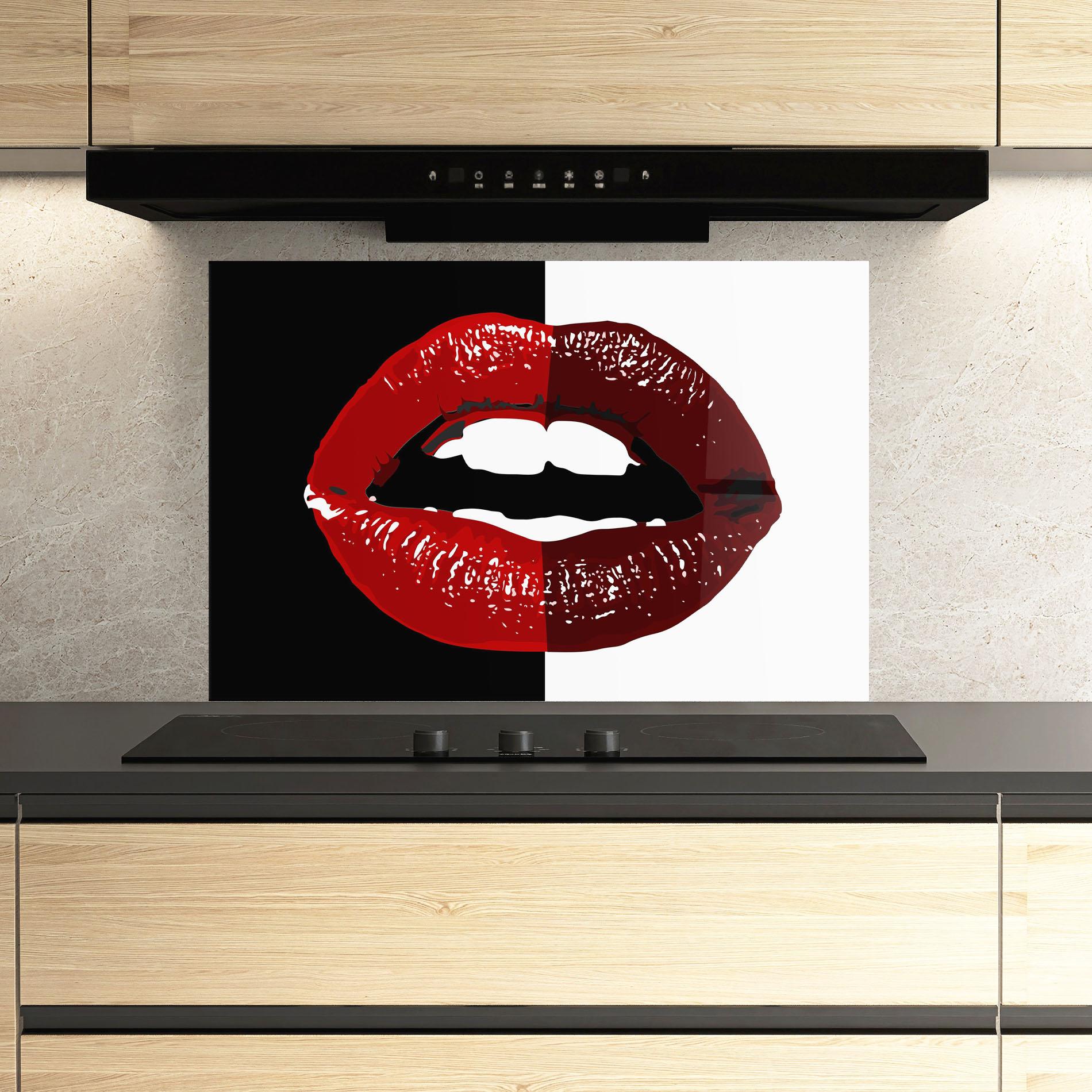 Panou Sticla Bucatarie Red Shade Lips mockup 3