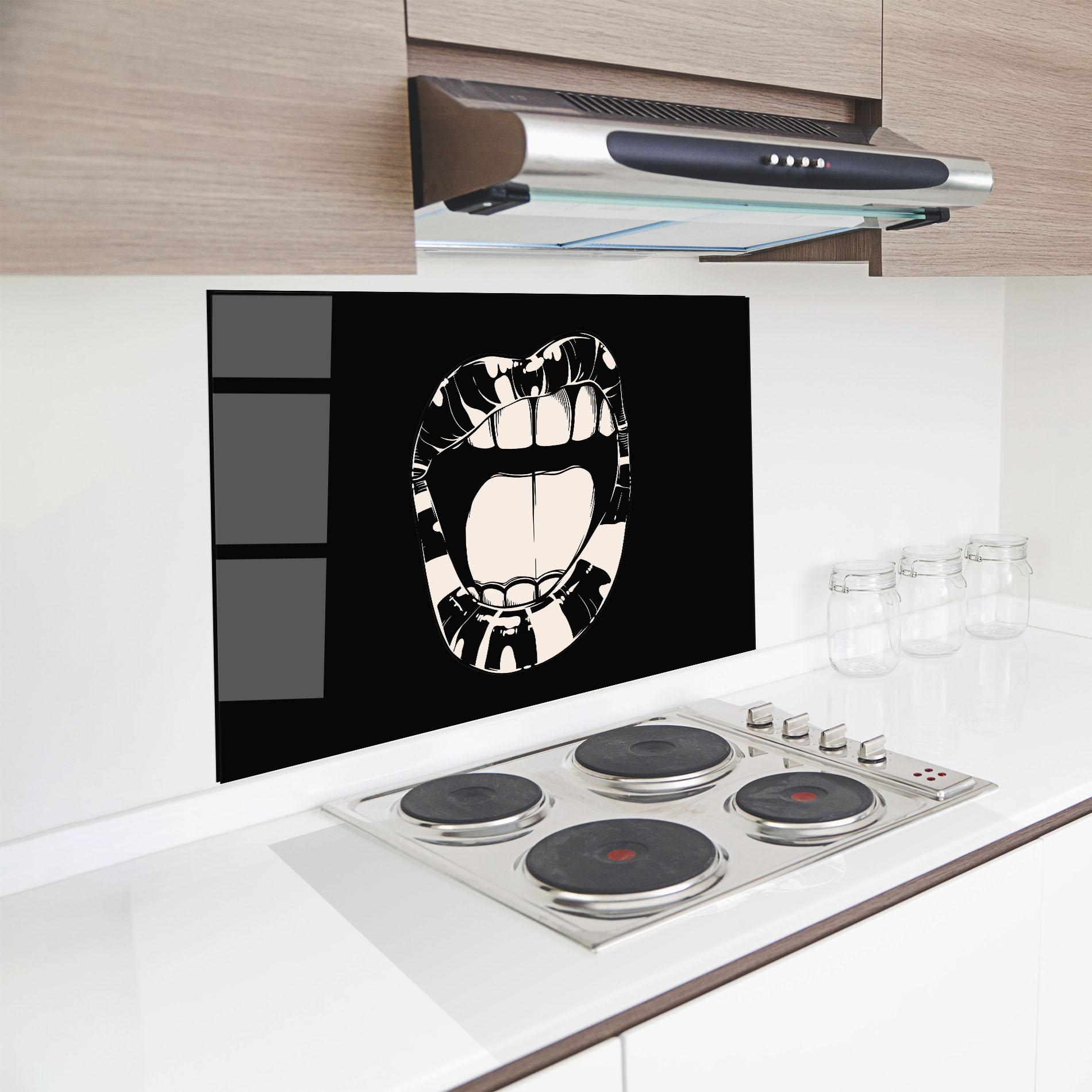 Panou Sticla Bucatarie Big Lips On Black mockup 8