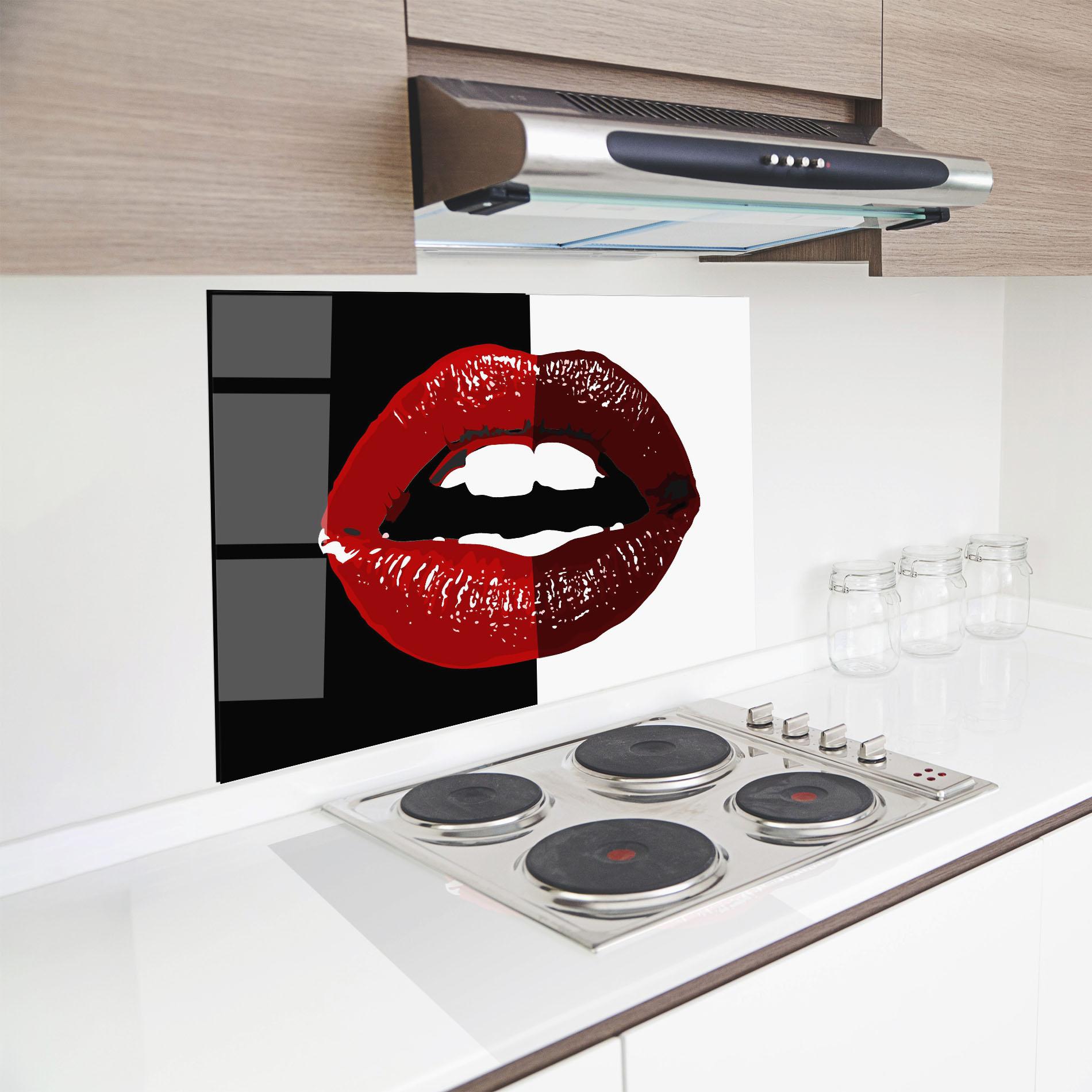 Panou Sticla Bucatarie Red Shade Lips mockup 8