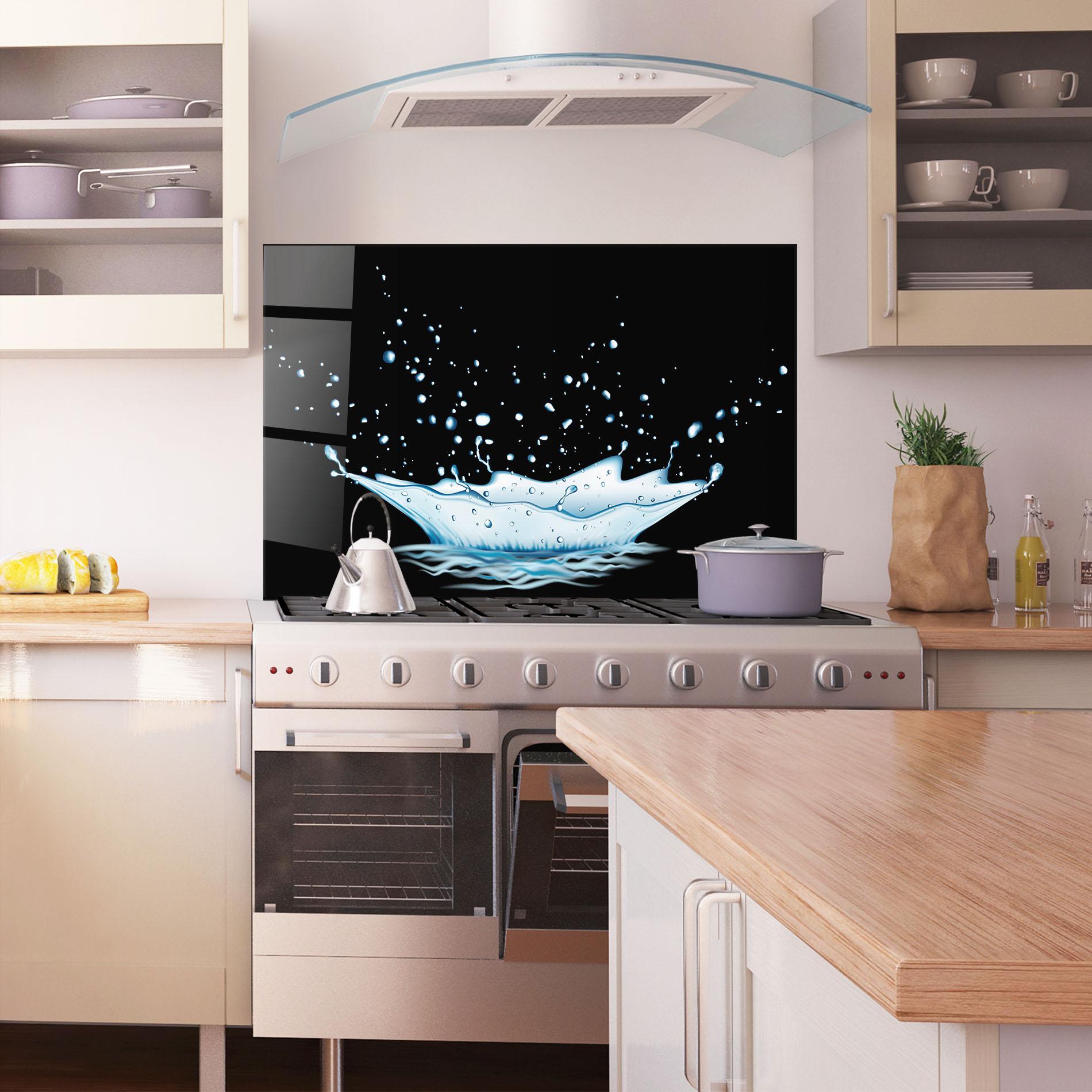 Panou Sticla Bucatarie Water Splash On Black mockup 1