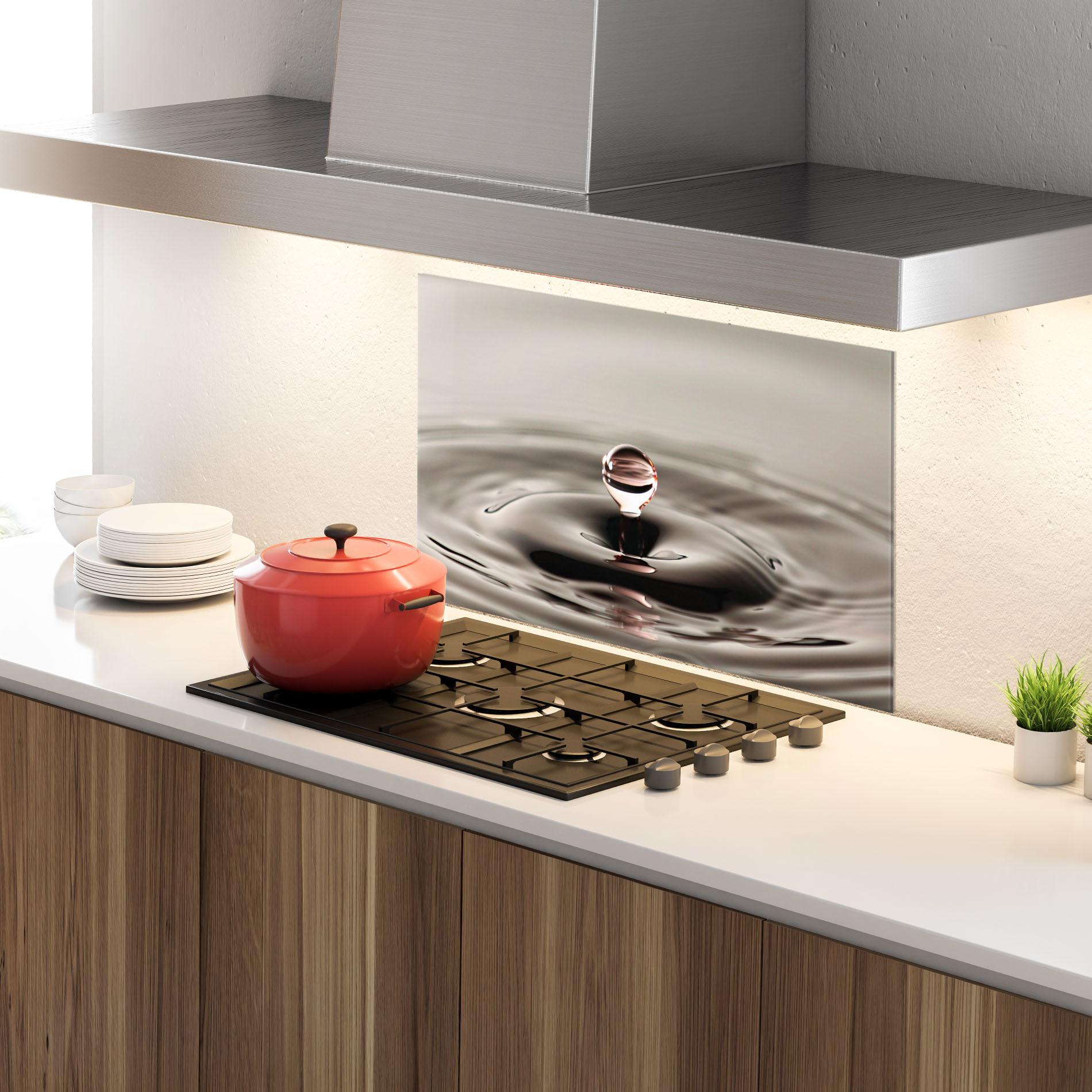 Panou Sticla Bucatarie Close Red Water Drop mockup 4