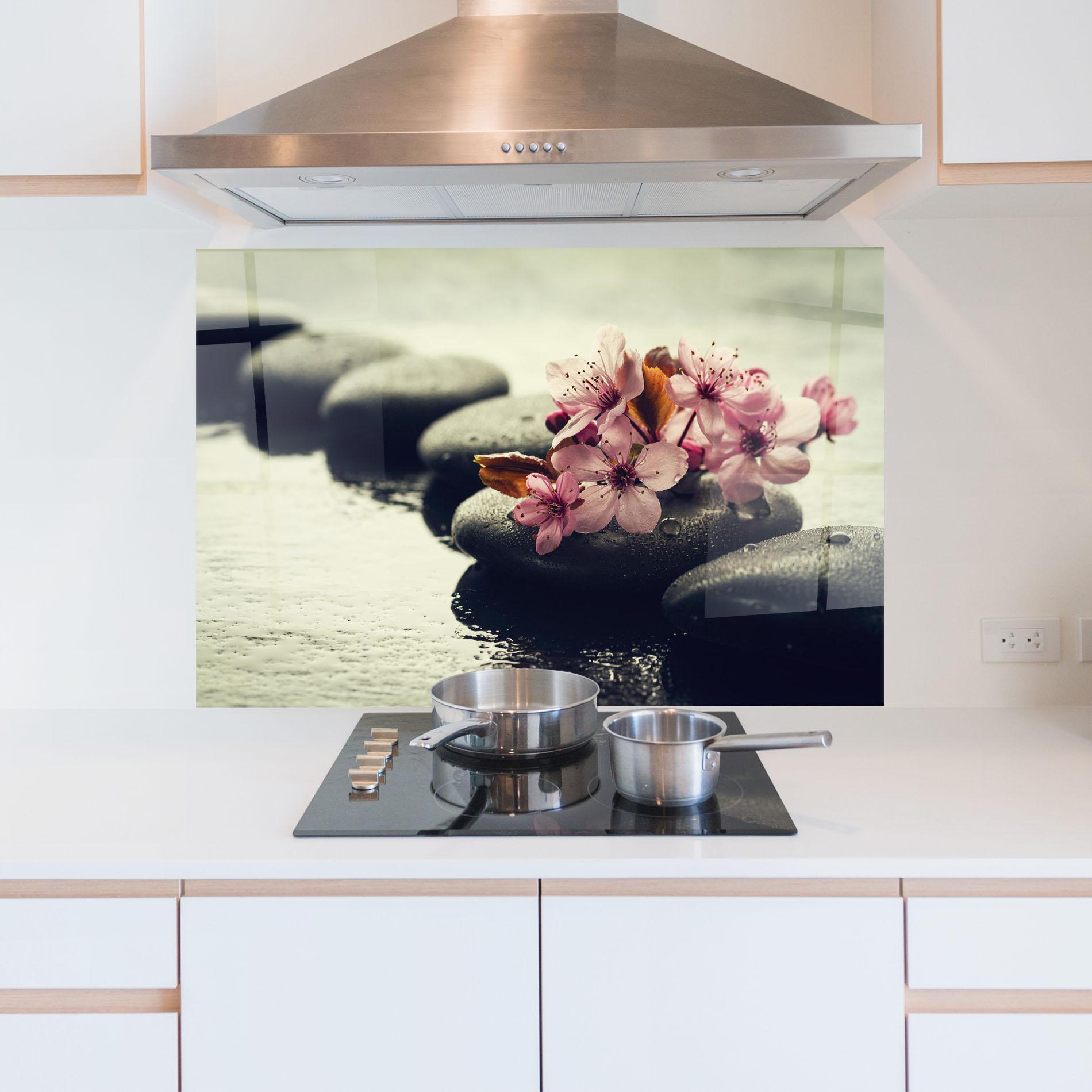 Panou Sticla Bucatarie Hot Spa Flowers mockup 5