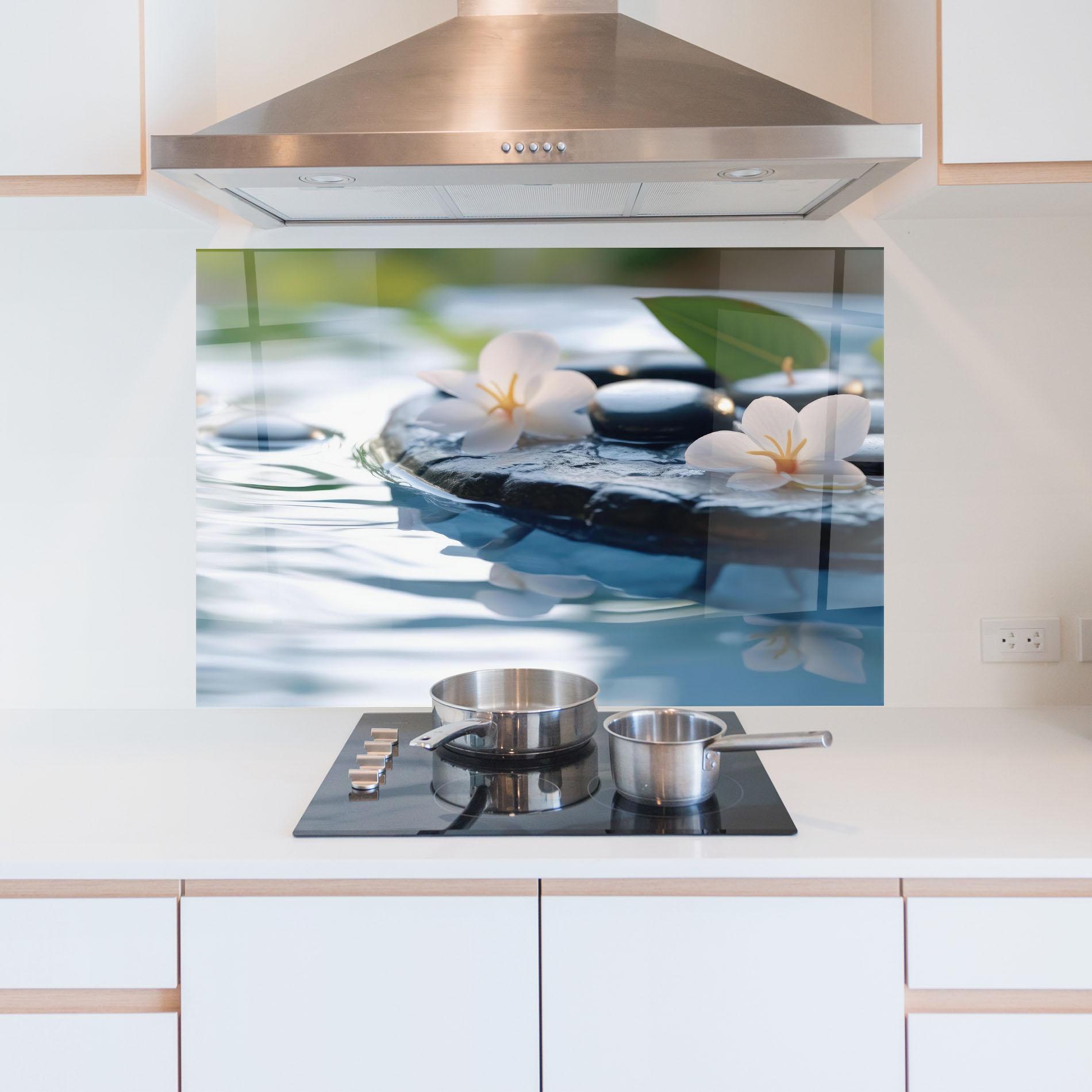 Panou Sticla Bucatarie Water White Flowers mockup 5